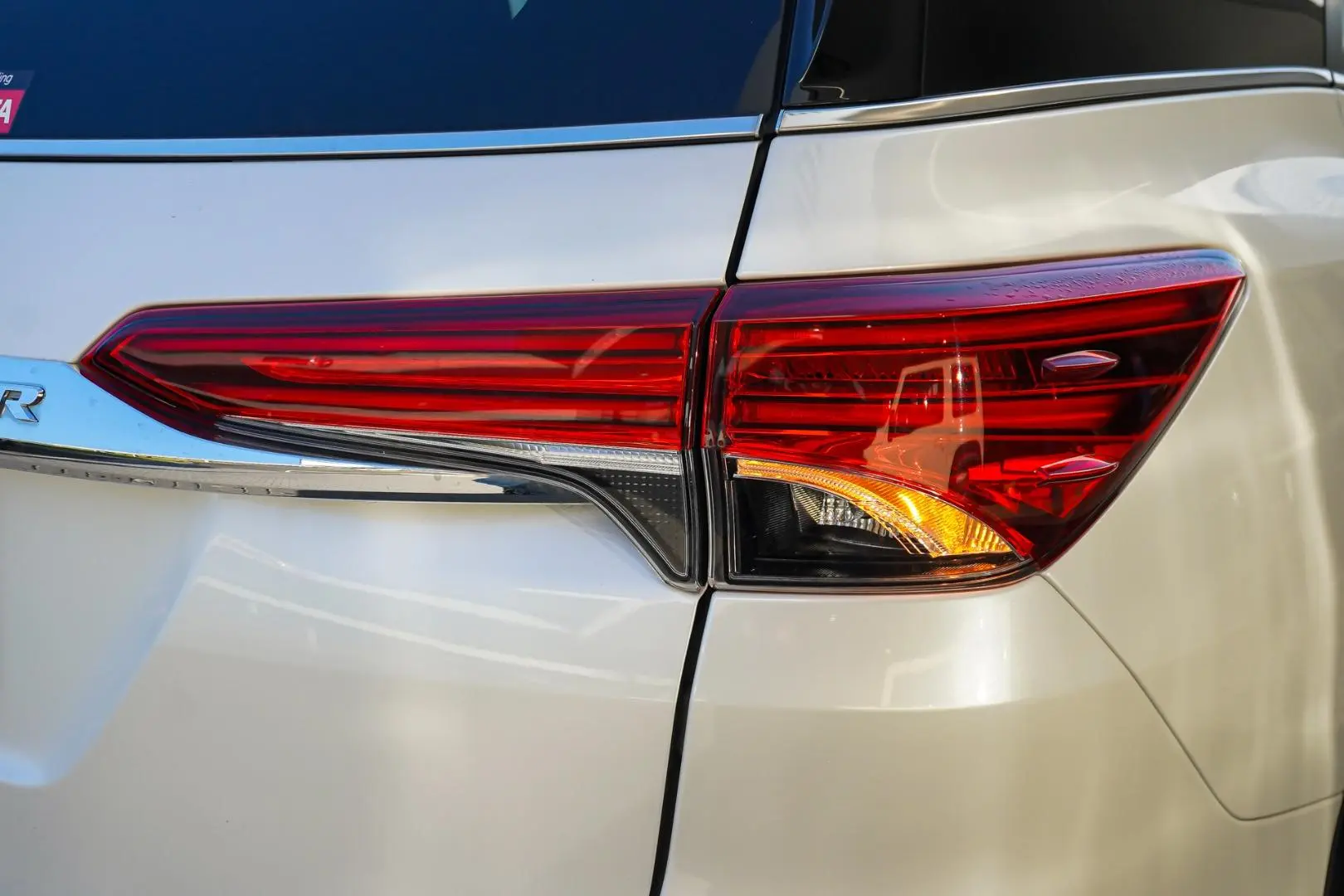 2017 Toyota Fortuner Gallery Image 13