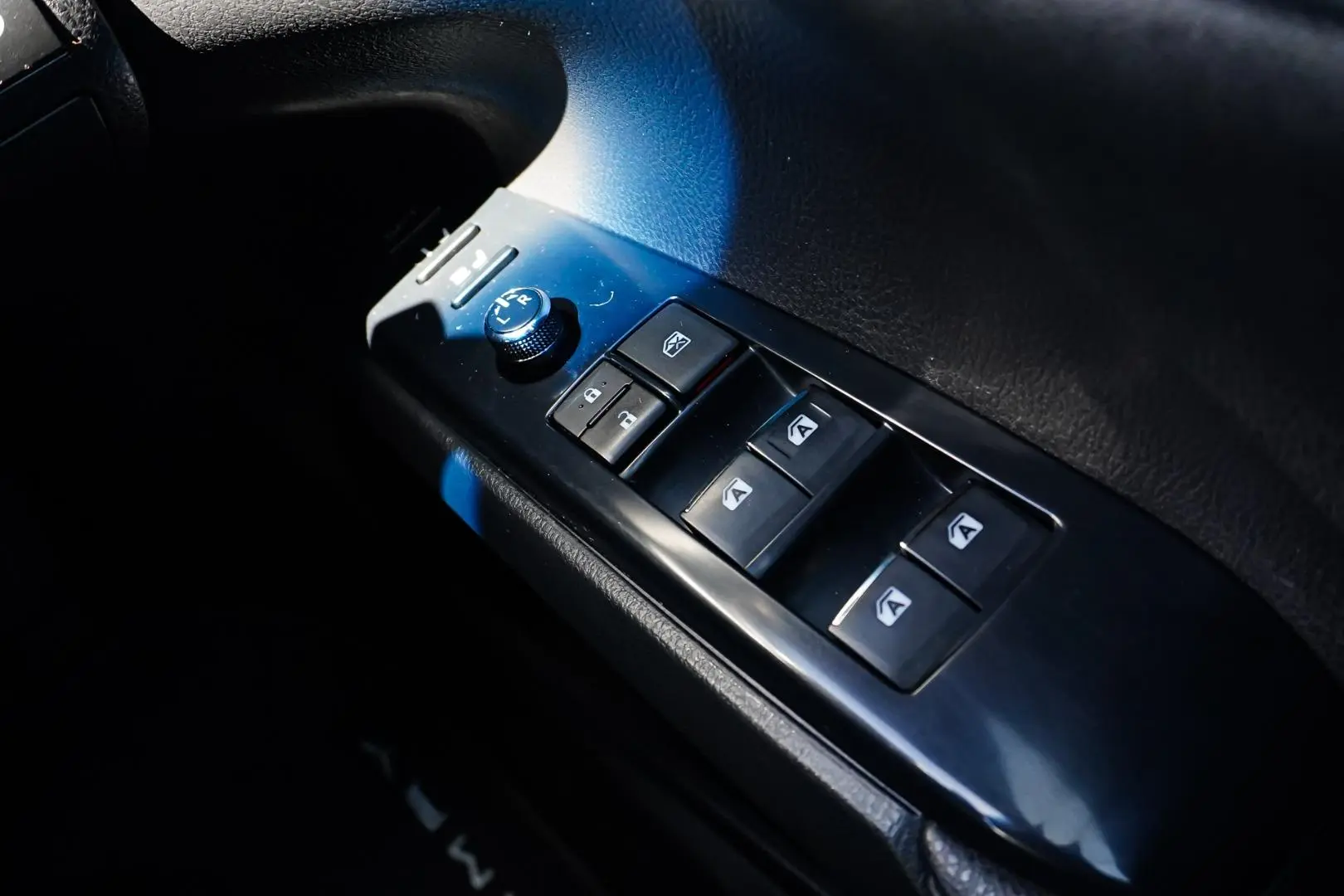 2019 Toyota Camry Gallery Image 22