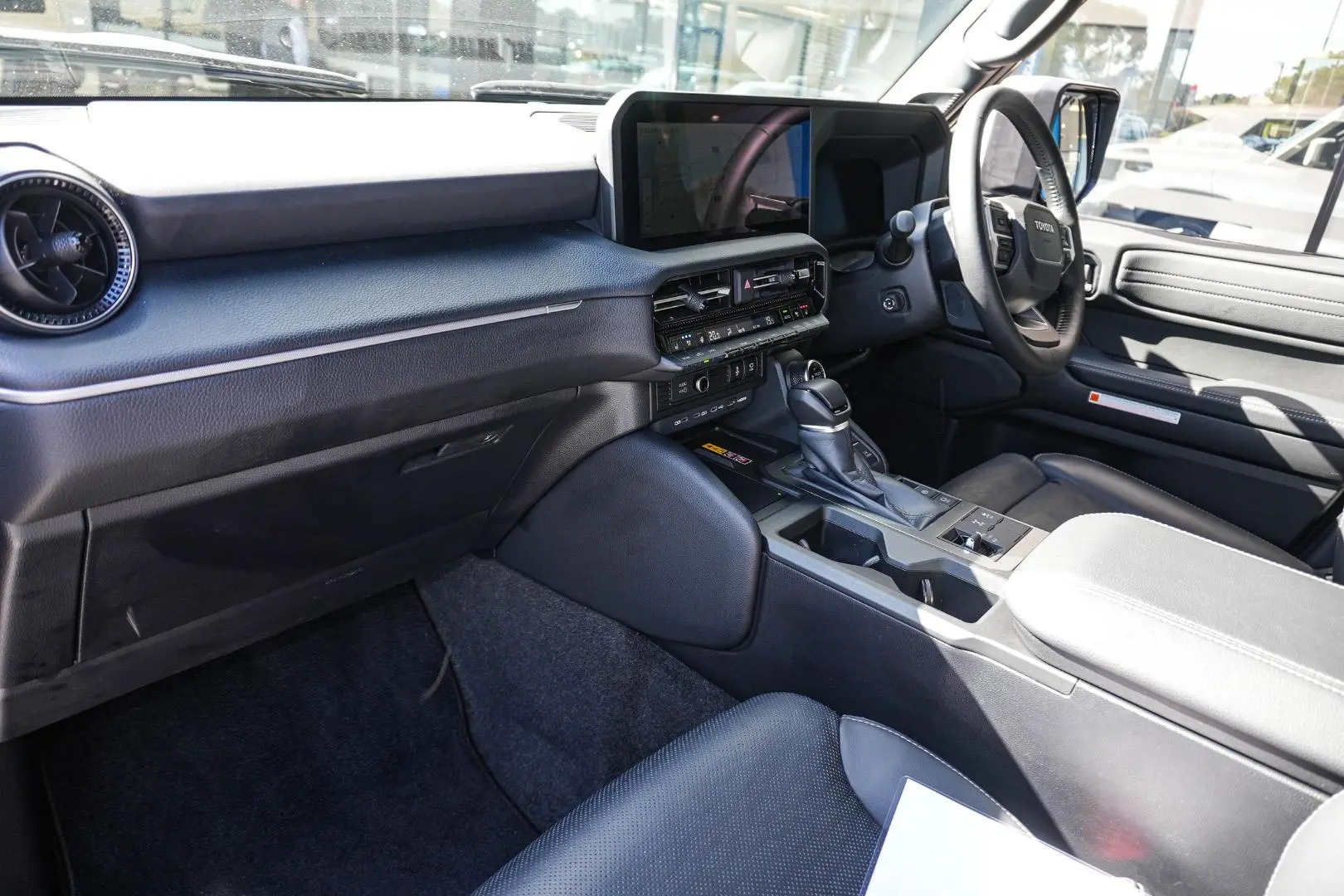 2026 Toyota Landcruiser Prado Gallery Image 10