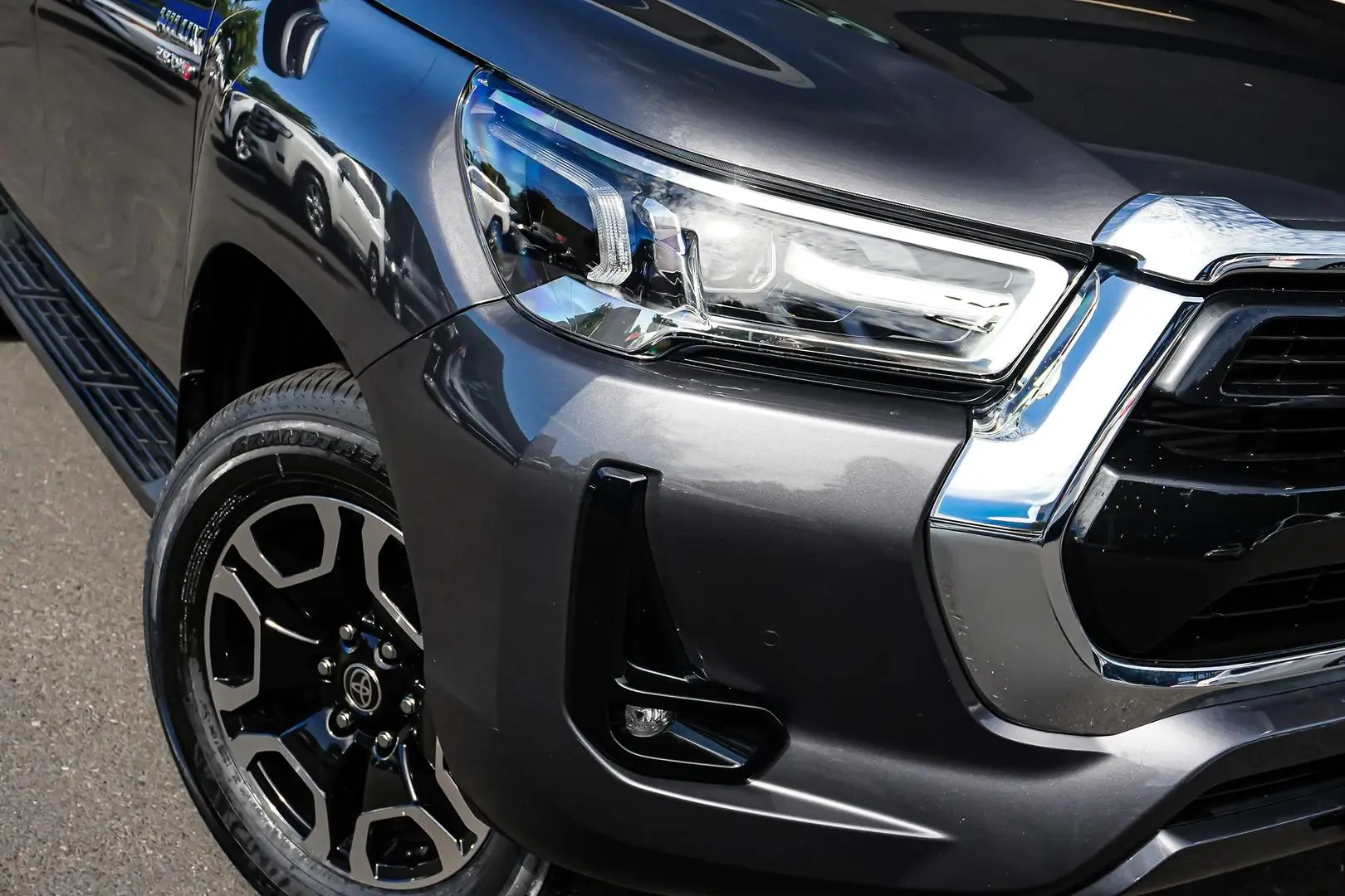 2023 Toyota Hilux Gallery Image 11