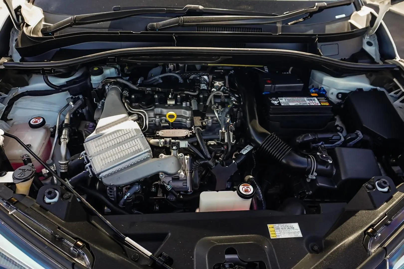 2017 Toyota C-HR Gallery Image 26