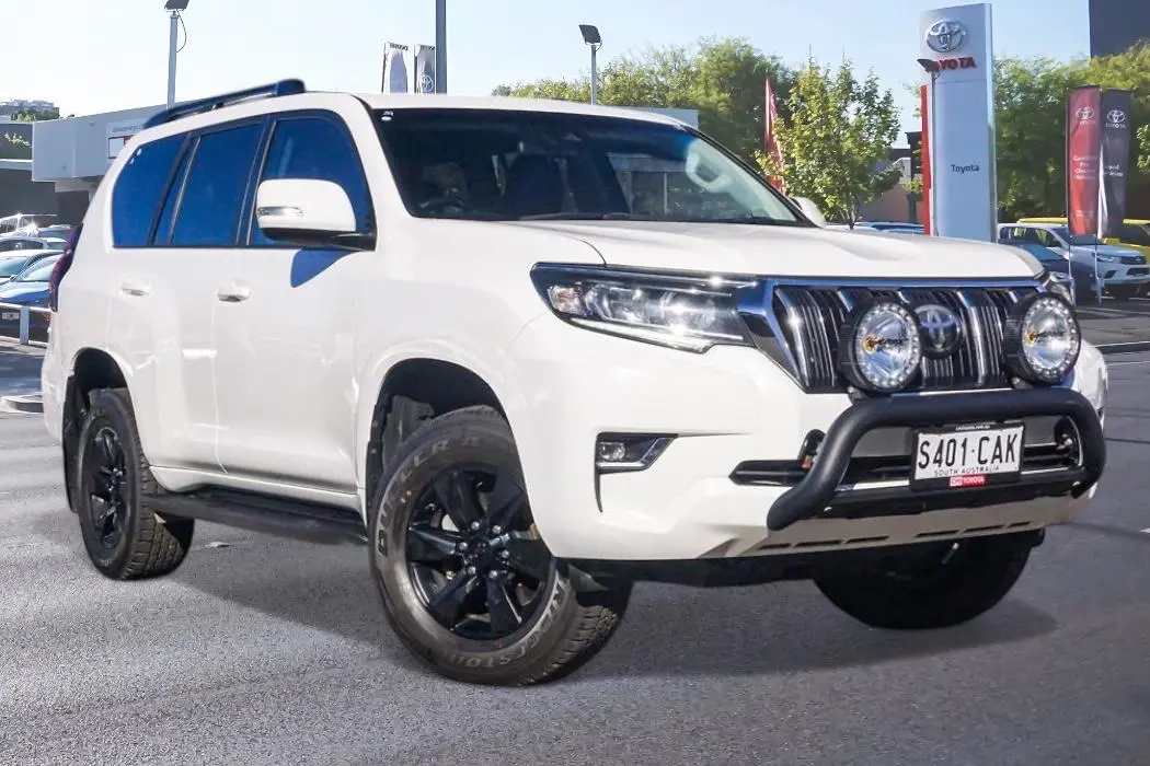 2019 Toyota Landcruiser Prado Gallery Image 1
