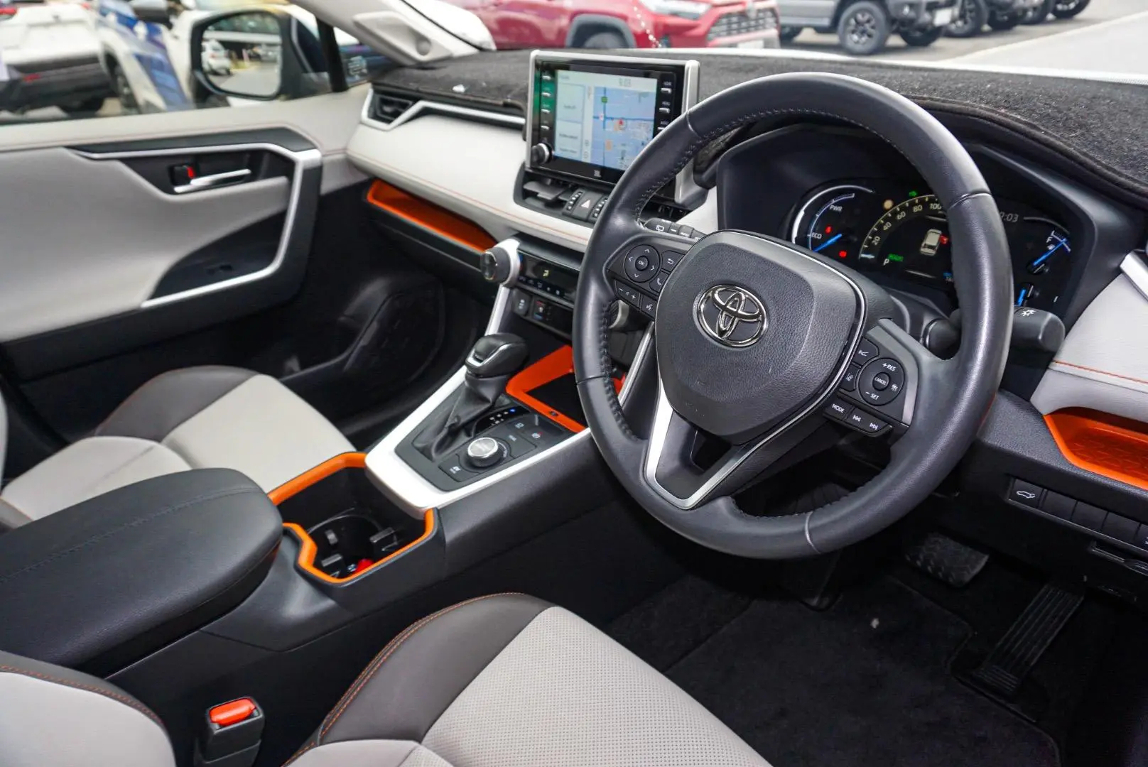 2022 Toyota RAV4 Gallery Image 7