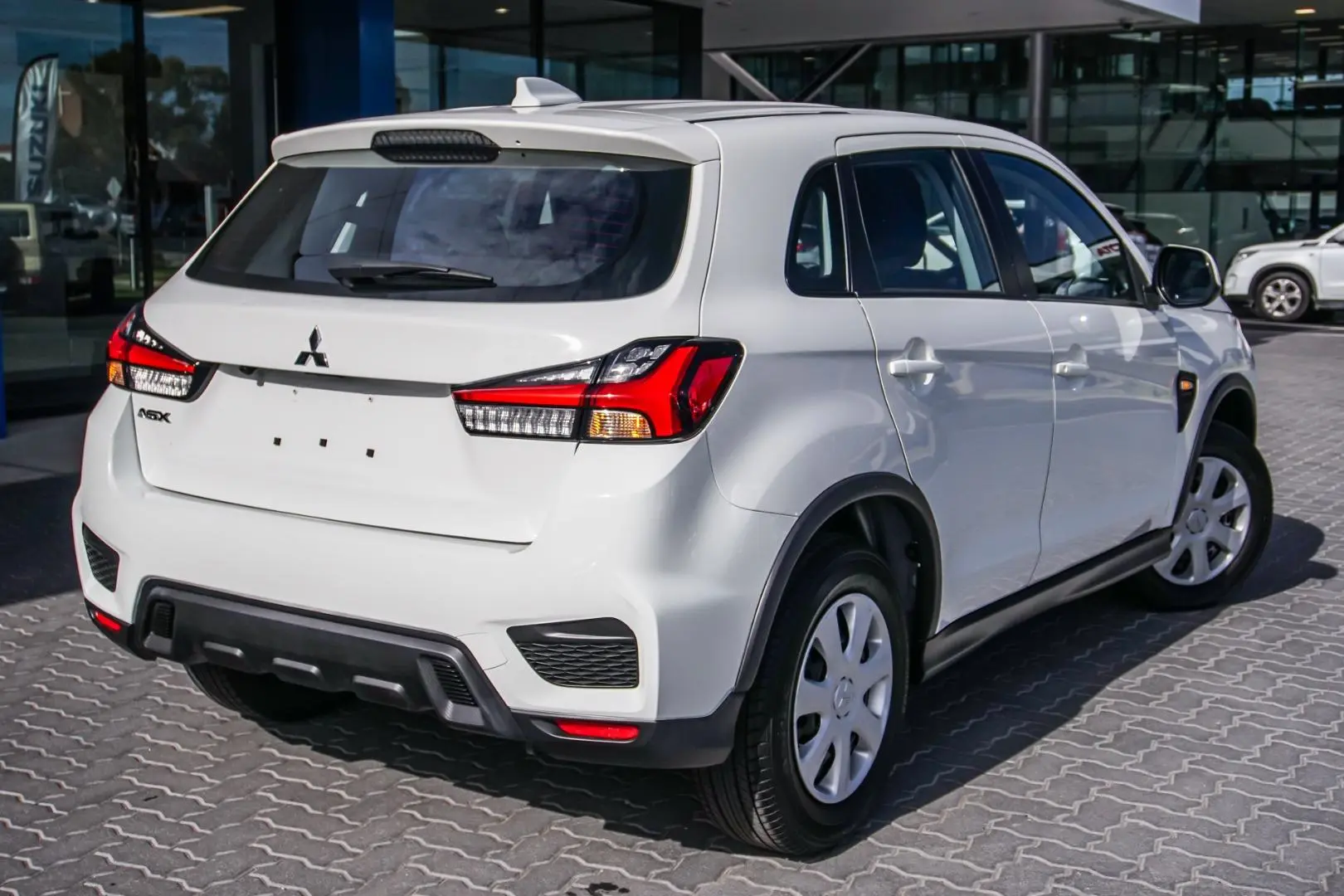 2022 Mitsubishi Asx Gallery Image 2