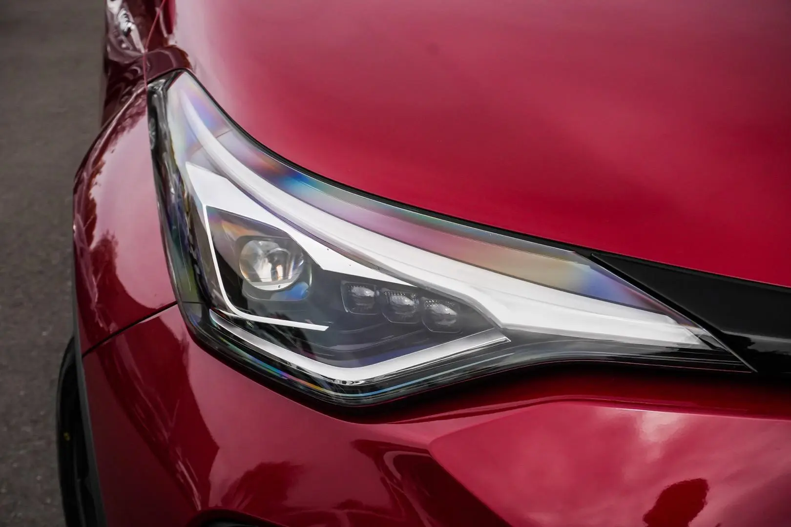 2021 Toyota C-HR Gallery Image 12
