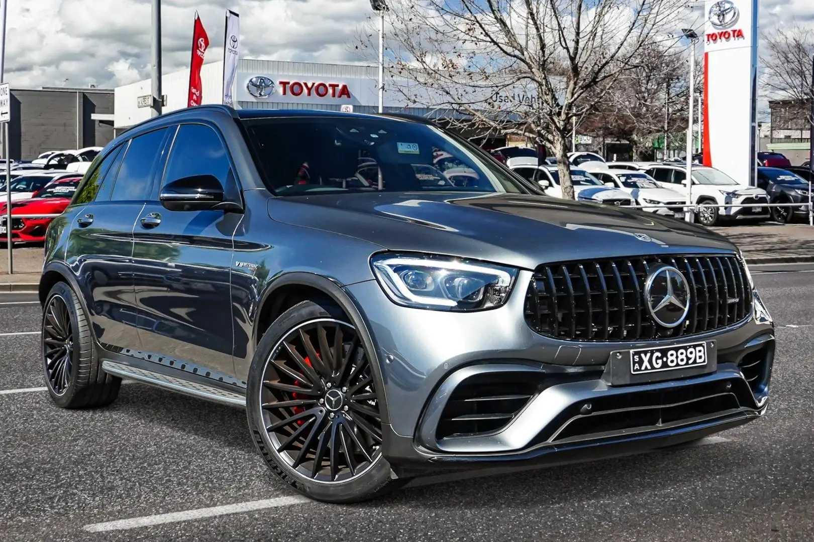 2020 Mercedes-Benz GLC-Class Gallery Image 1