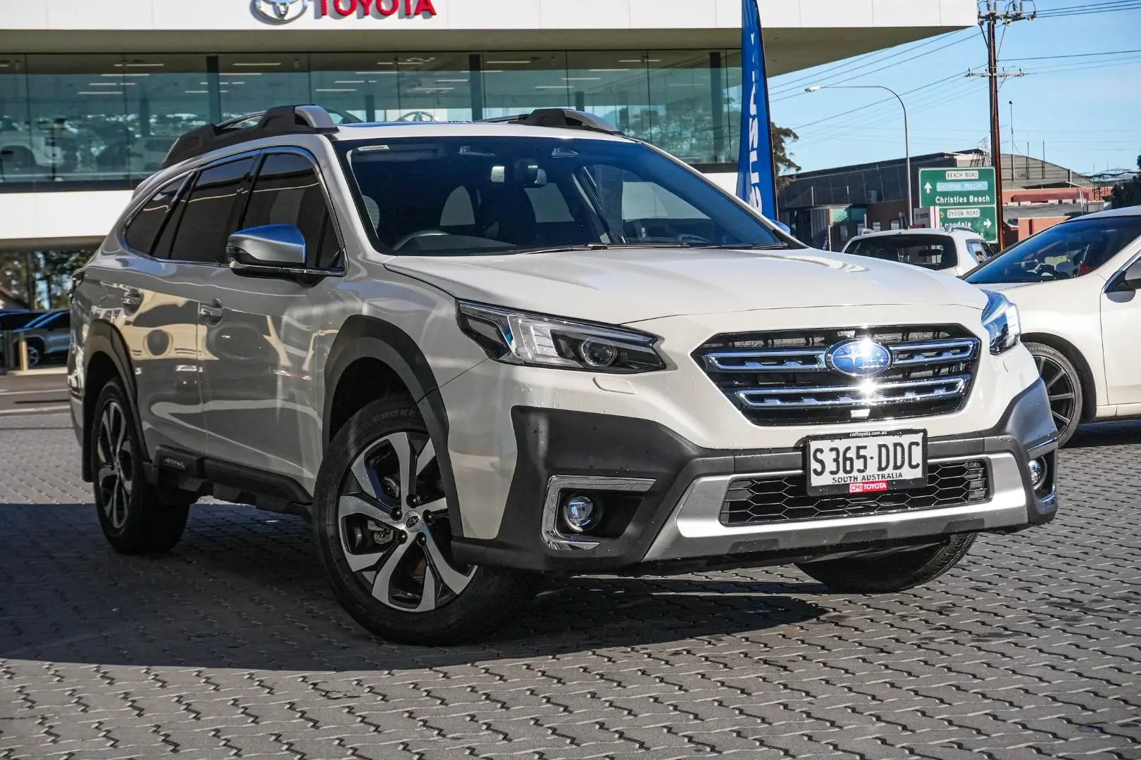 2021 Subaru Outback Gallery Image 2