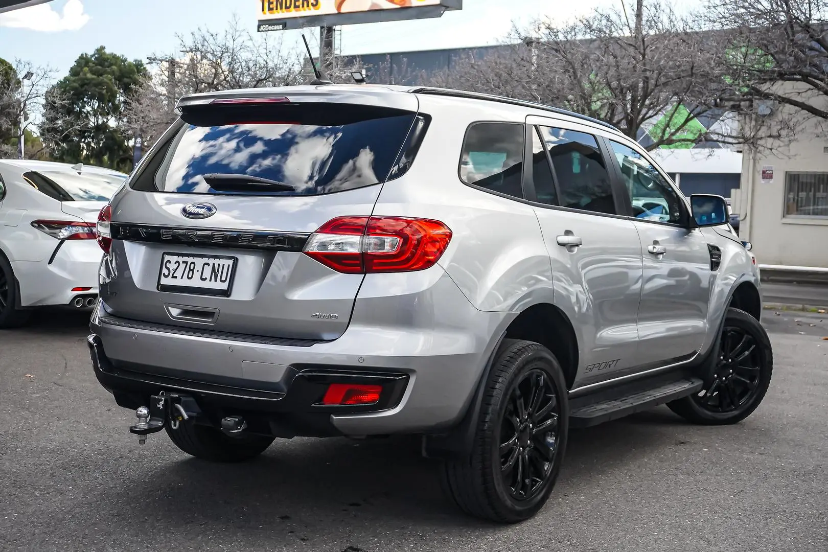 2021 Ford Everest Gallery Image 3