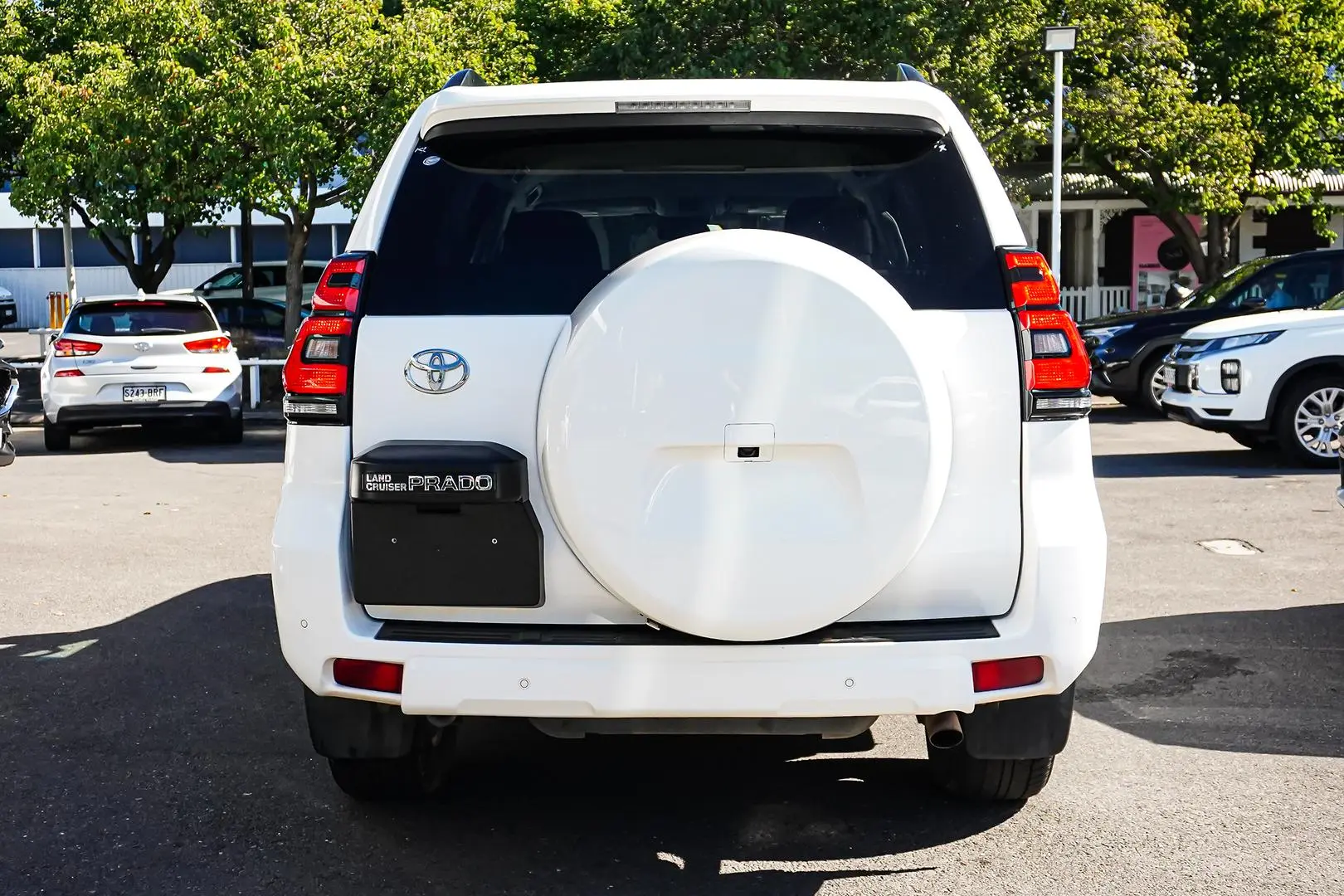 2021 Toyota Landcruiser Prado Gallery Image 5