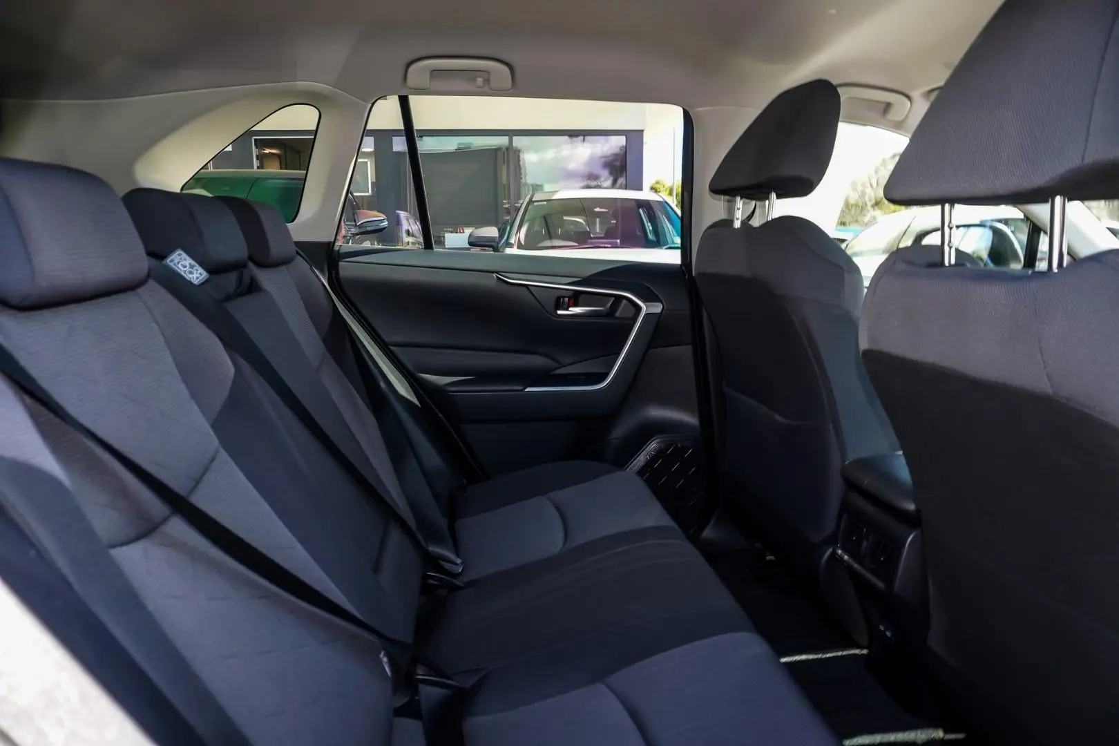2023 Toyota RAV4 Gallery Image 7