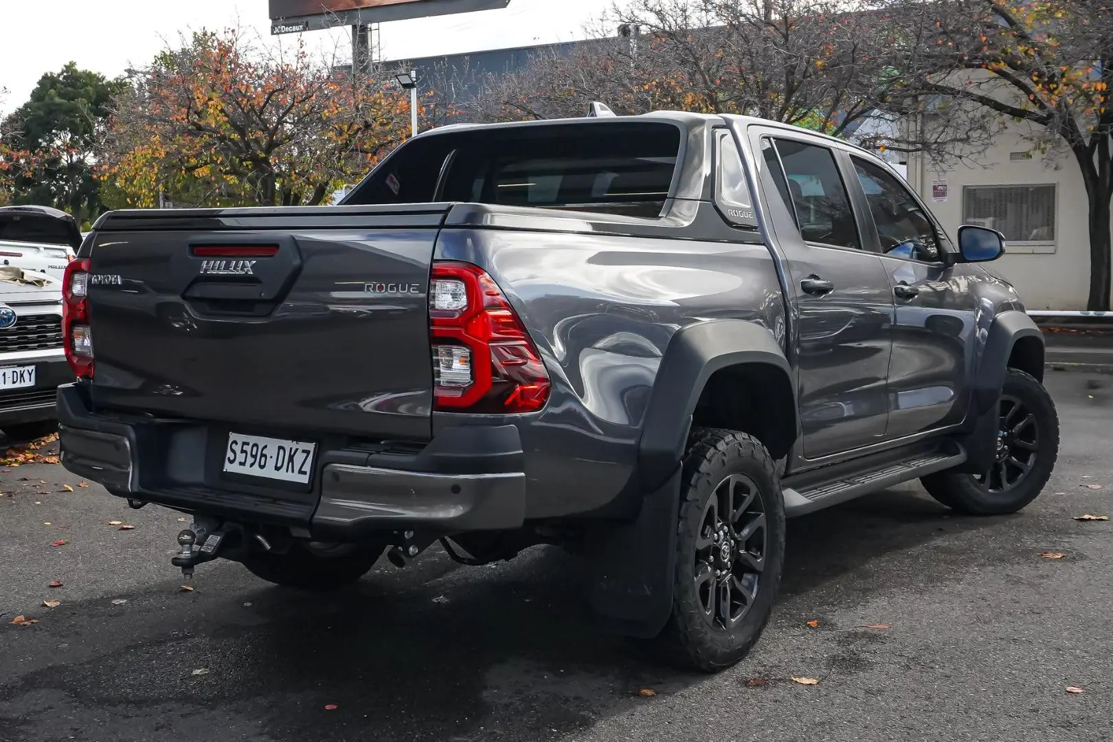 2023 Toyota Hilux Gallery Image 3