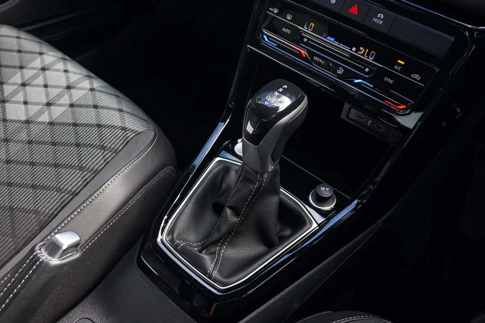 2024 Volkswagen T-Cross Gallery Image 16