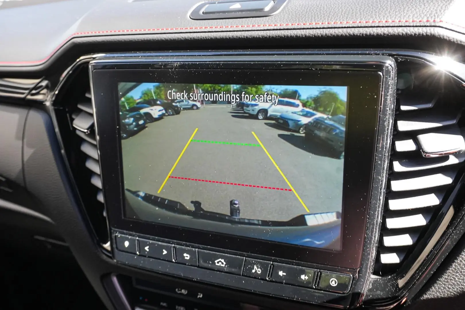 2021 Isuzu D-MAX Gallery Image 21