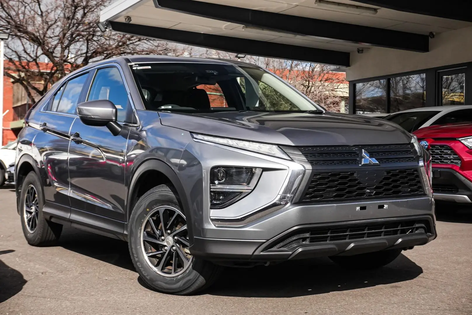 2023 Mitsubishi Eclipse Cross Gallery Image 2
