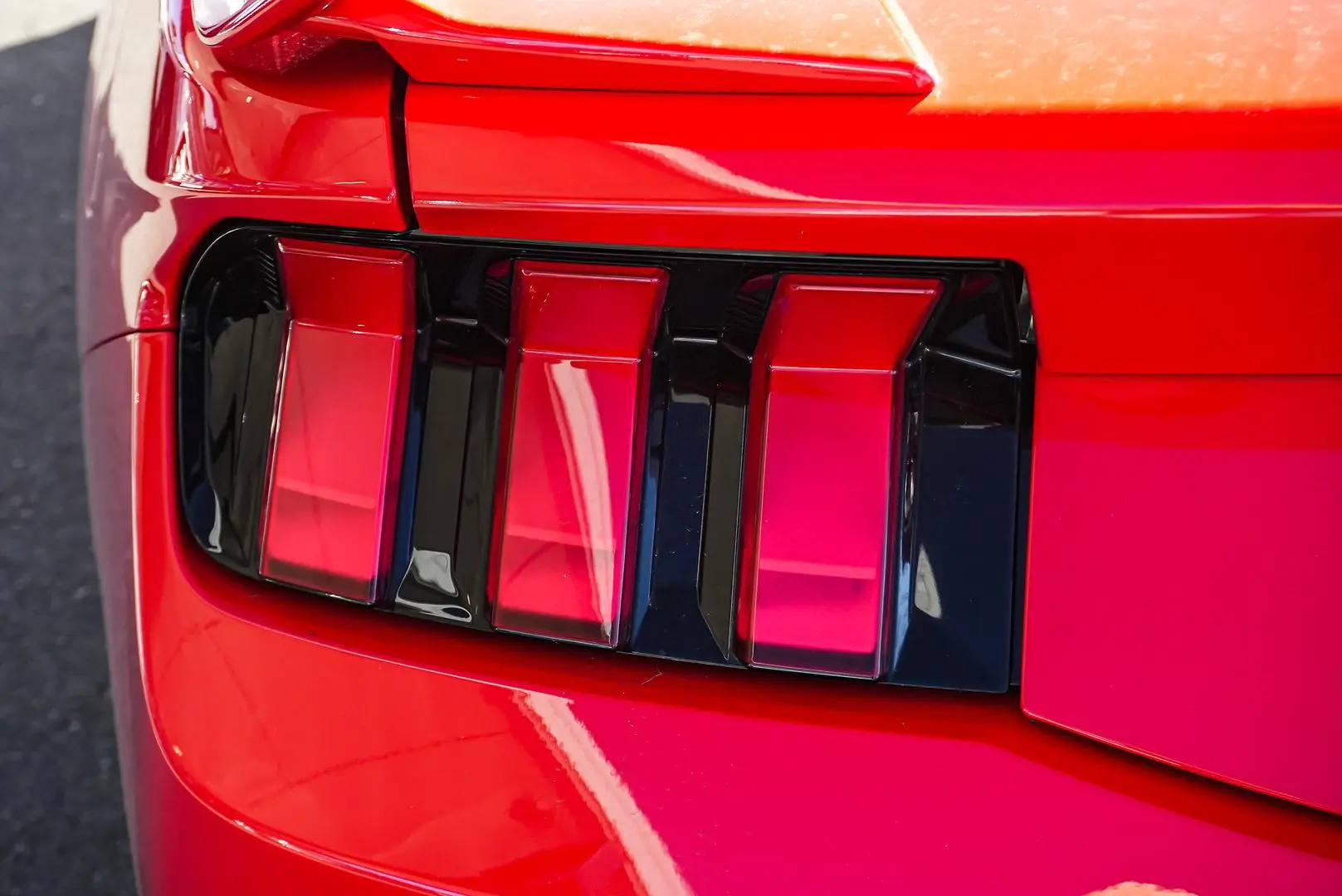 2024 Ford Mustang Gallery Image 13