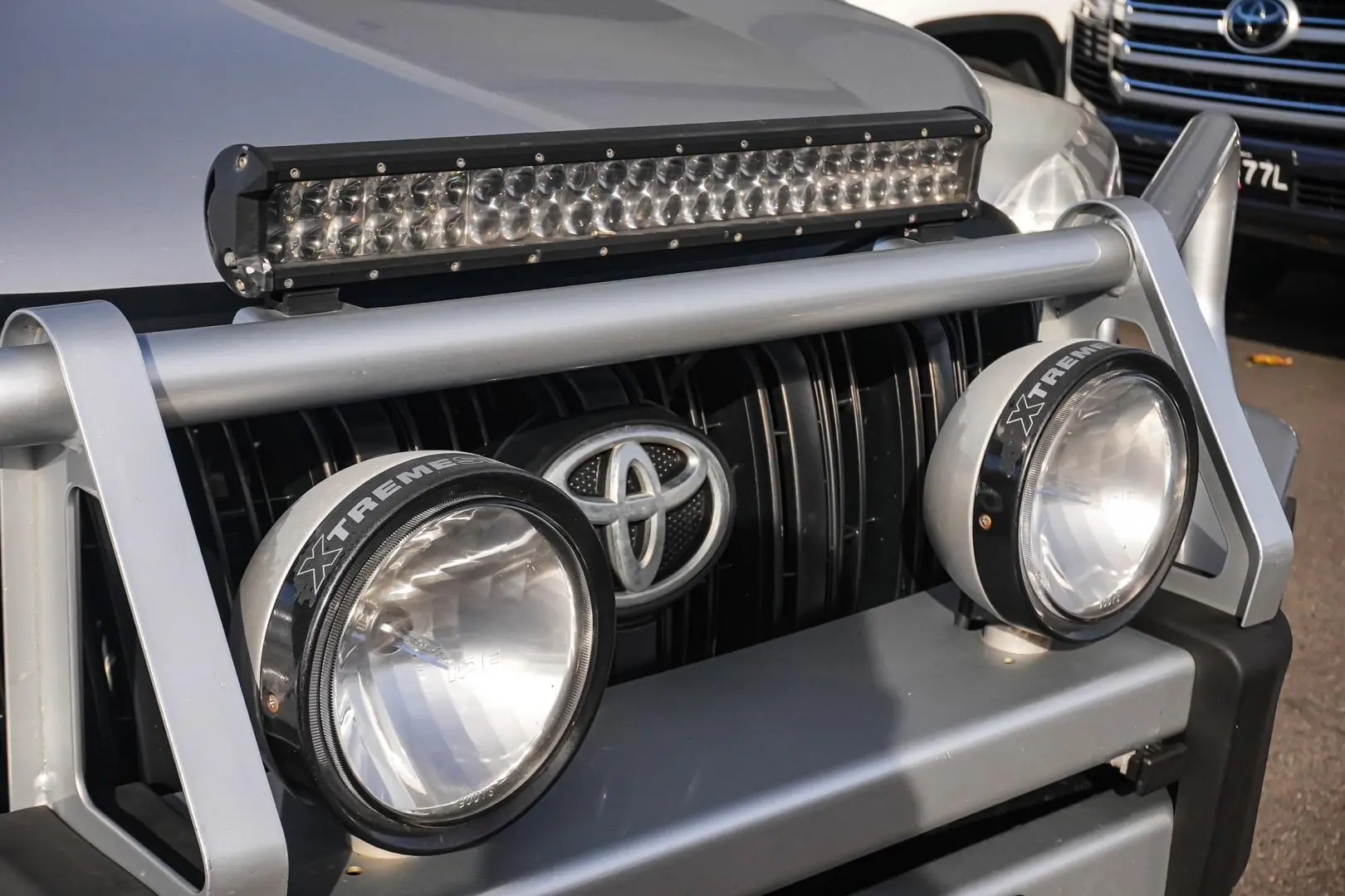 2015 Toyota Landcruiser Prado Gallery Image 12