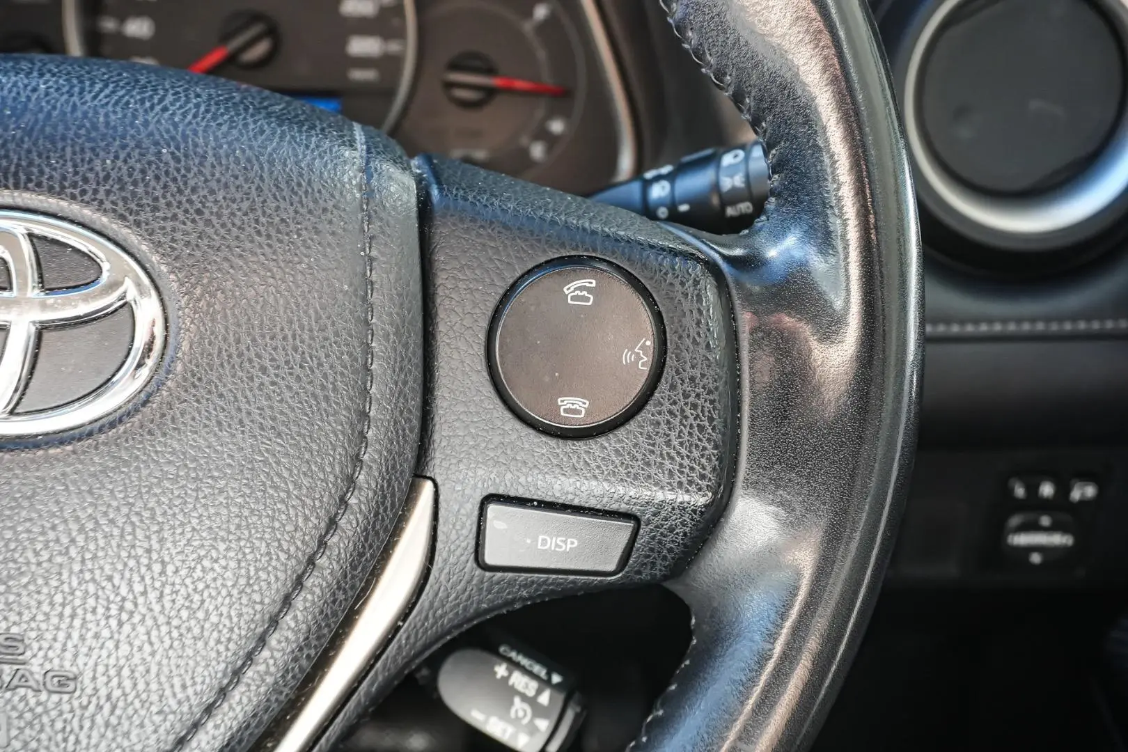 2015 Toyota RAV4 Gallery Image 20
