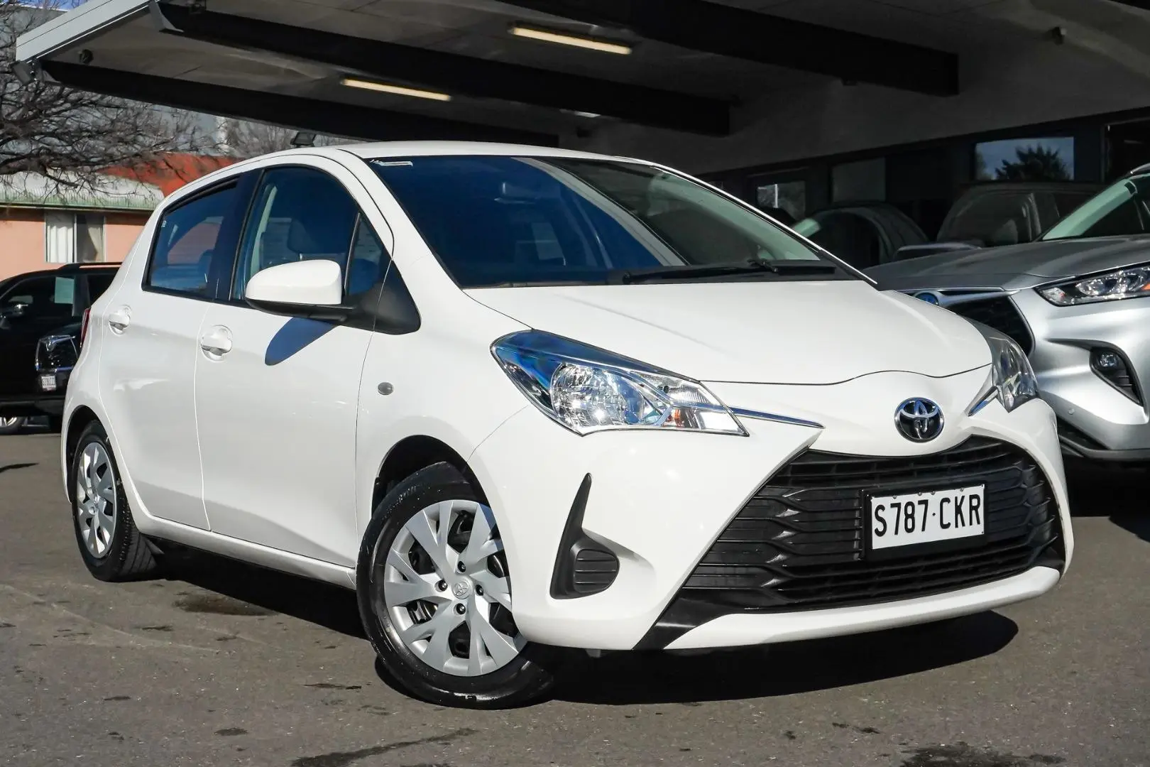 2019 Toyota Yaris Gallery Image 2