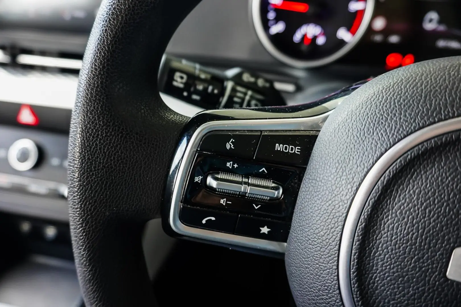 2022 Kia Carnival Gallery Image 19