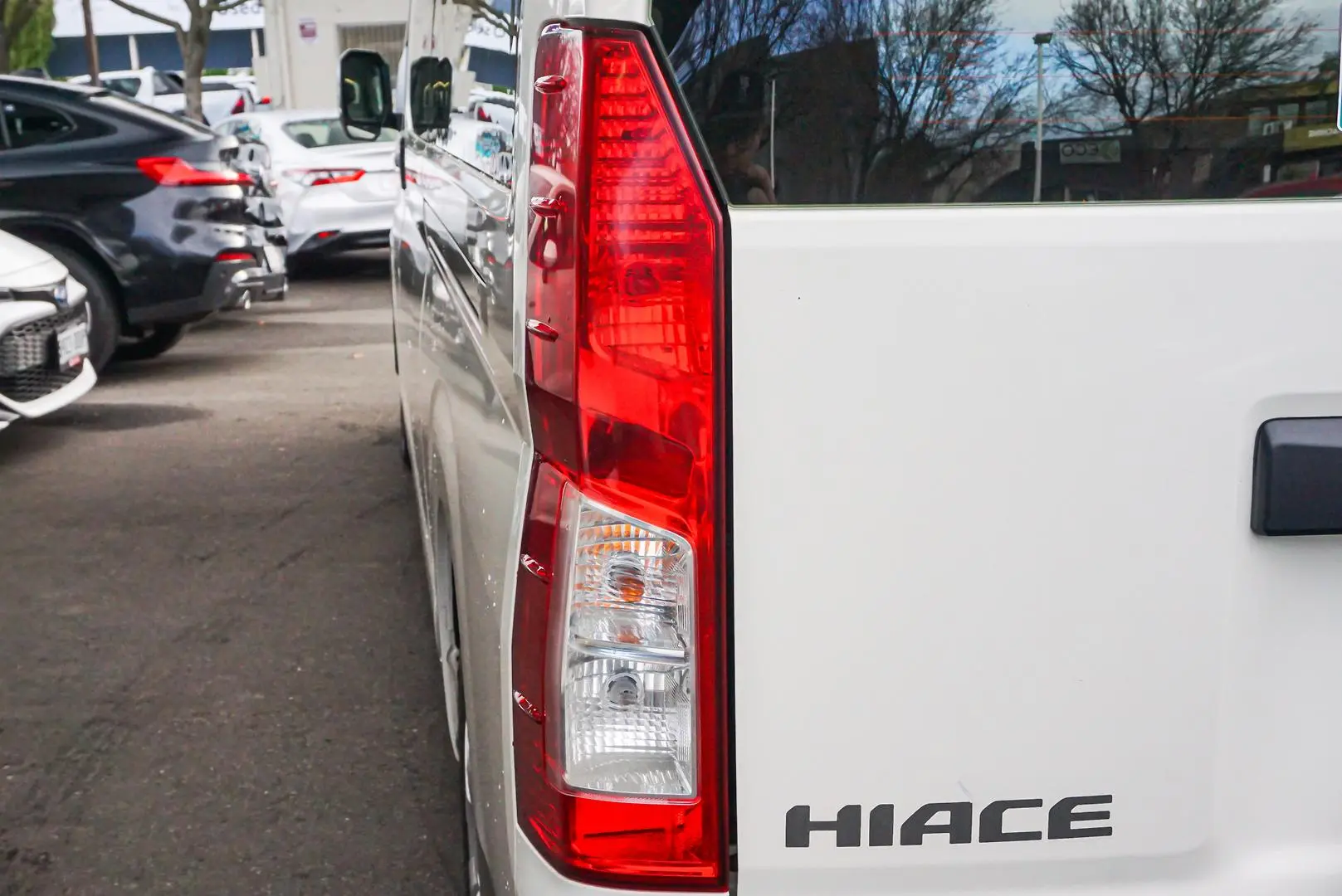 2020 Toyota Hiace Gallery Image 9