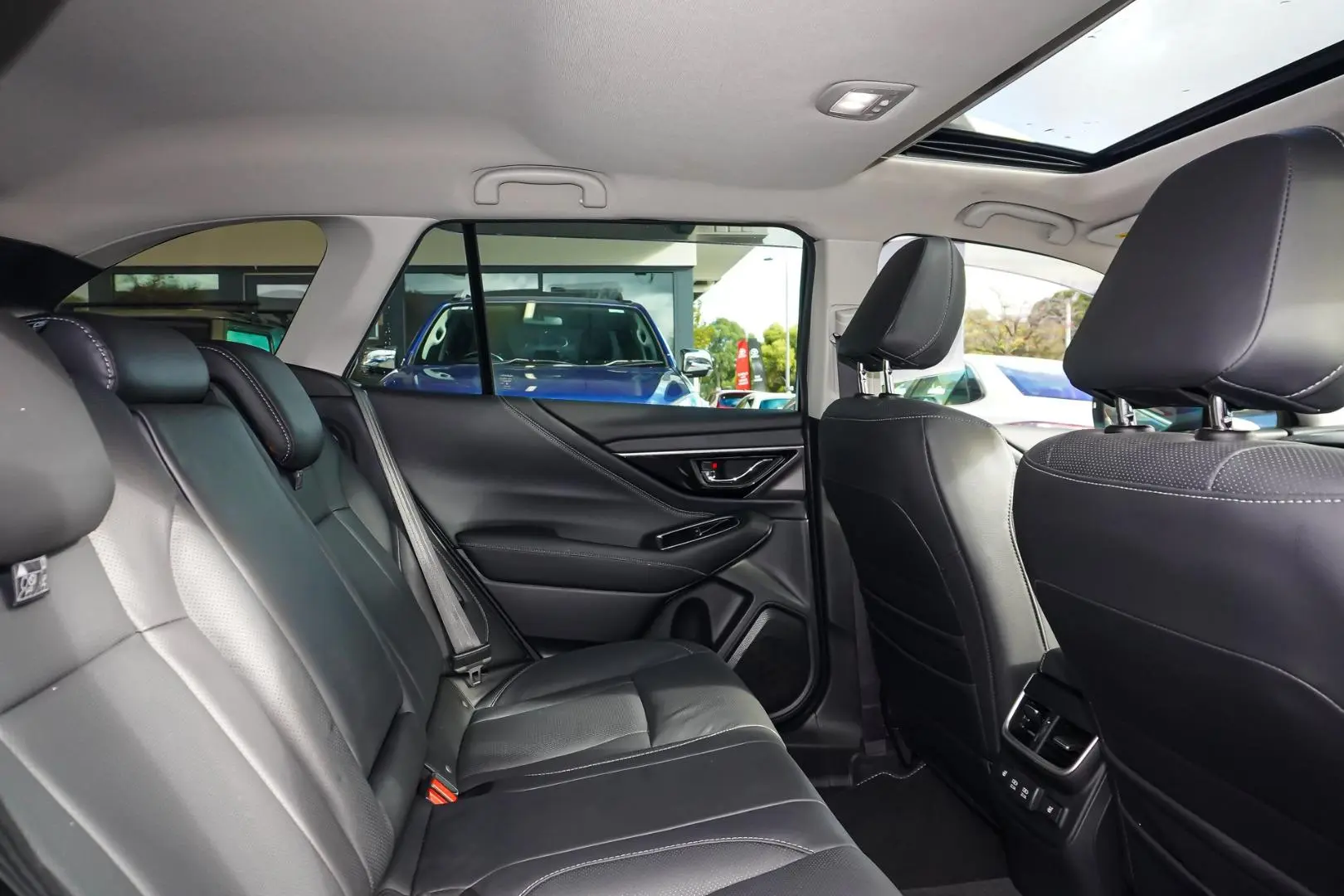 2023 Subaru Outback Gallery Image 8