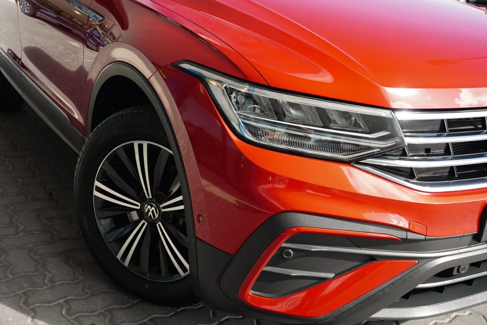 2022 Volkswagen Tiguan Gallery Image 12