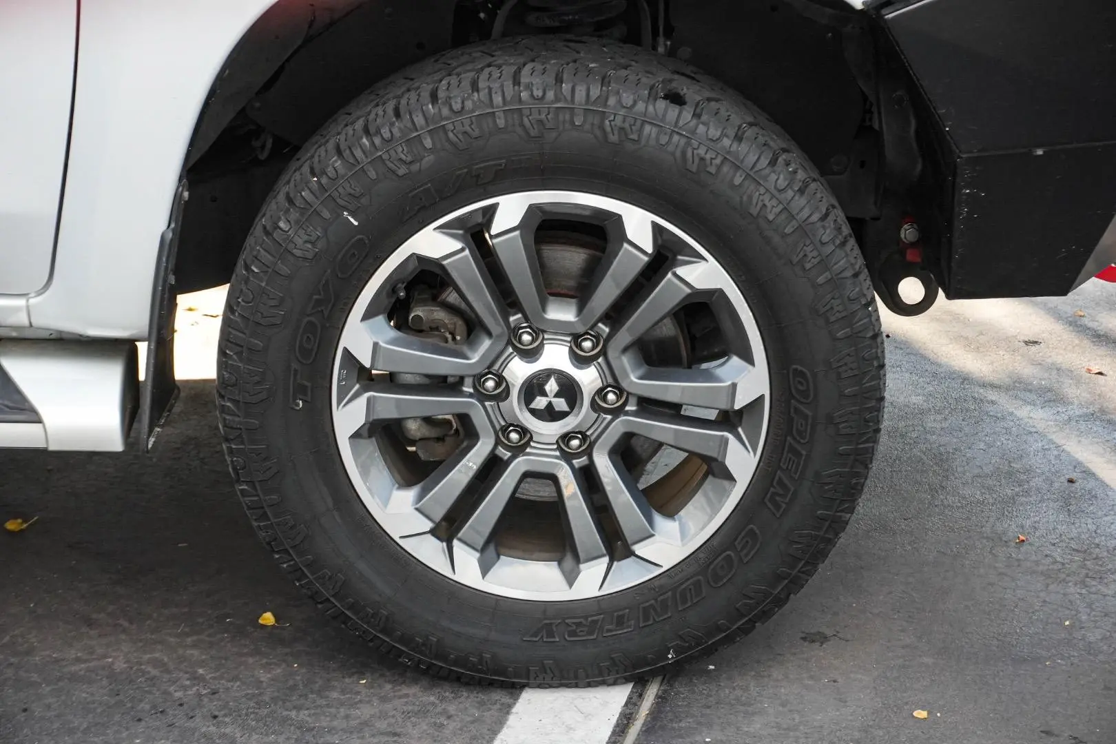 2019 Mitsubishi Triton Gallery Image 12