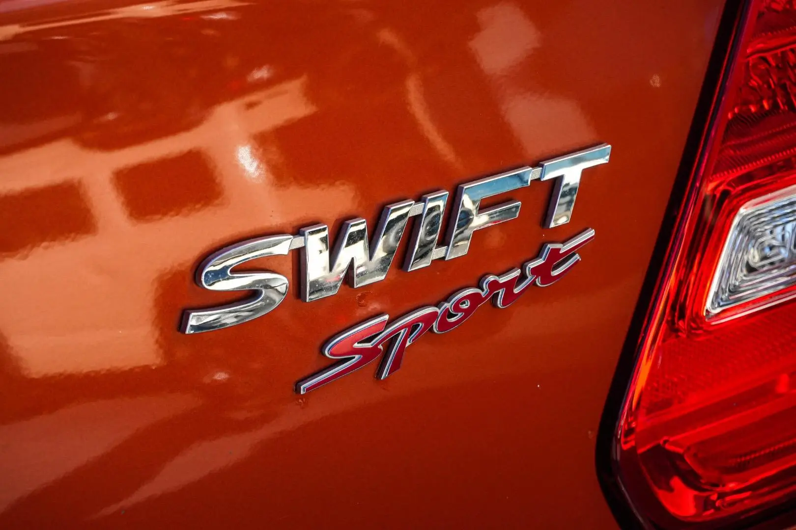 2024 Suzuki Swift Gallery Image 15
