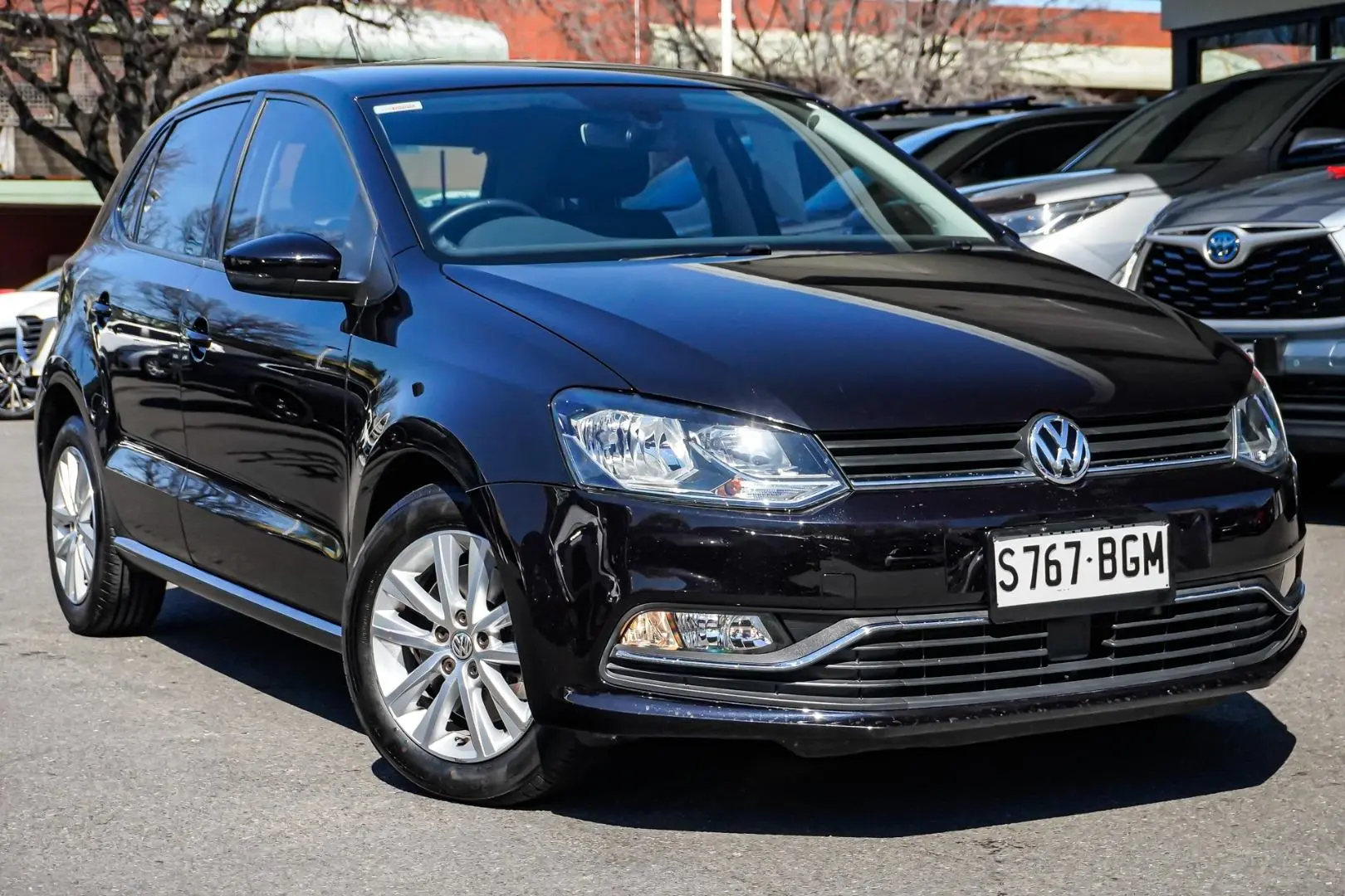 2015 Volkswagen Polo Gallery Image 2