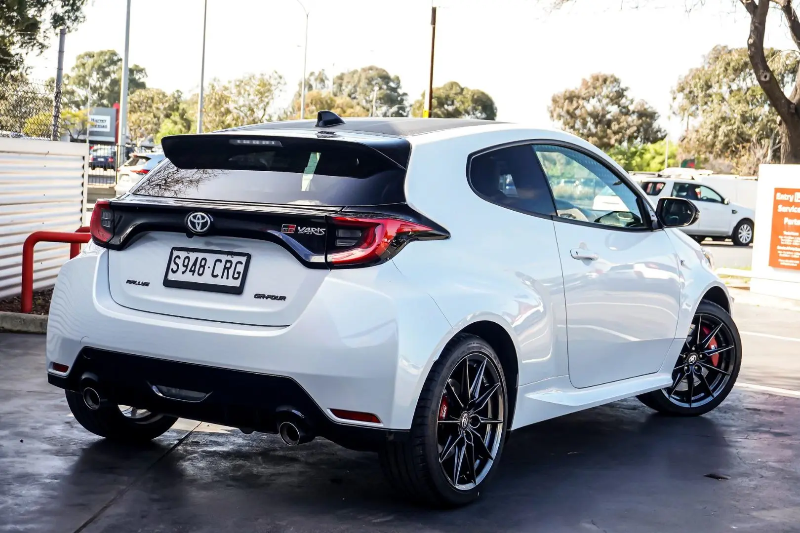 2022 Toyota Yaris Gallery Image 3
