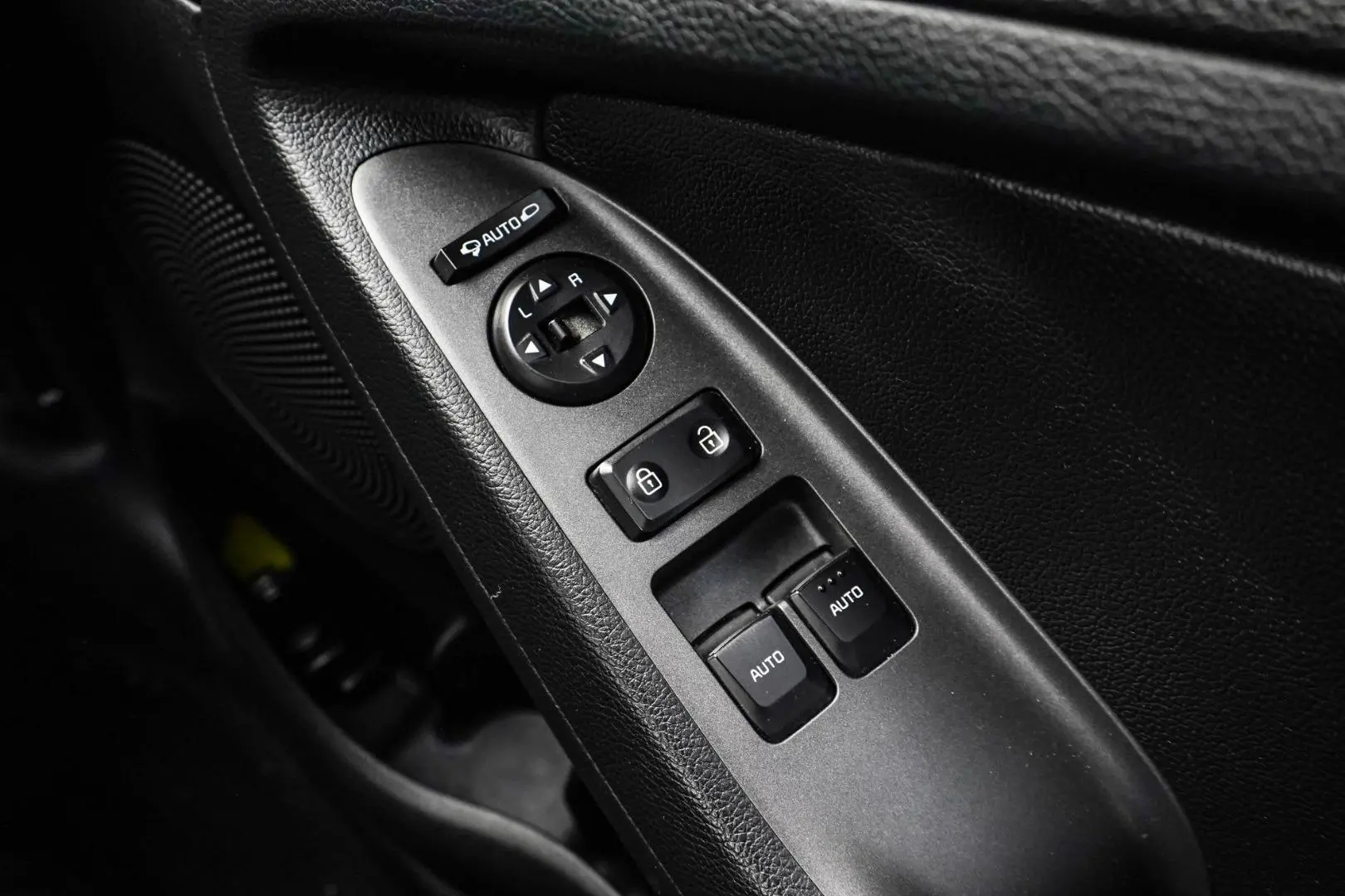 2014 Kia Cerato Gallery Image 22