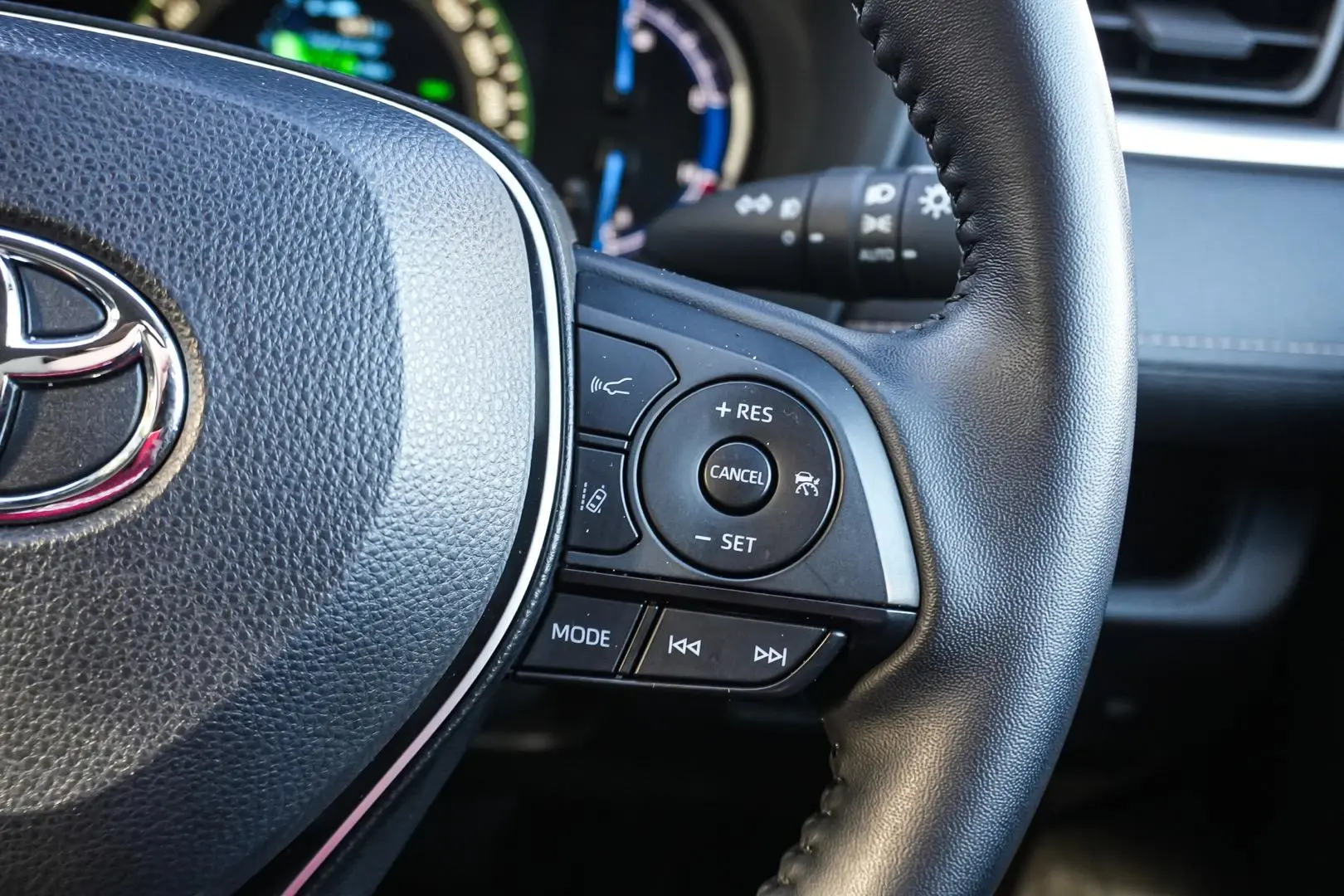 2025 Toyota RAV4 Gallery Image 21