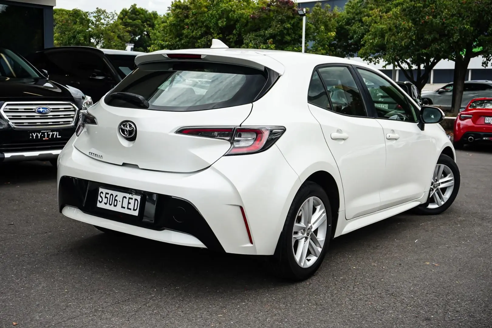 2019 Toyota Corolla Gallery Image 3