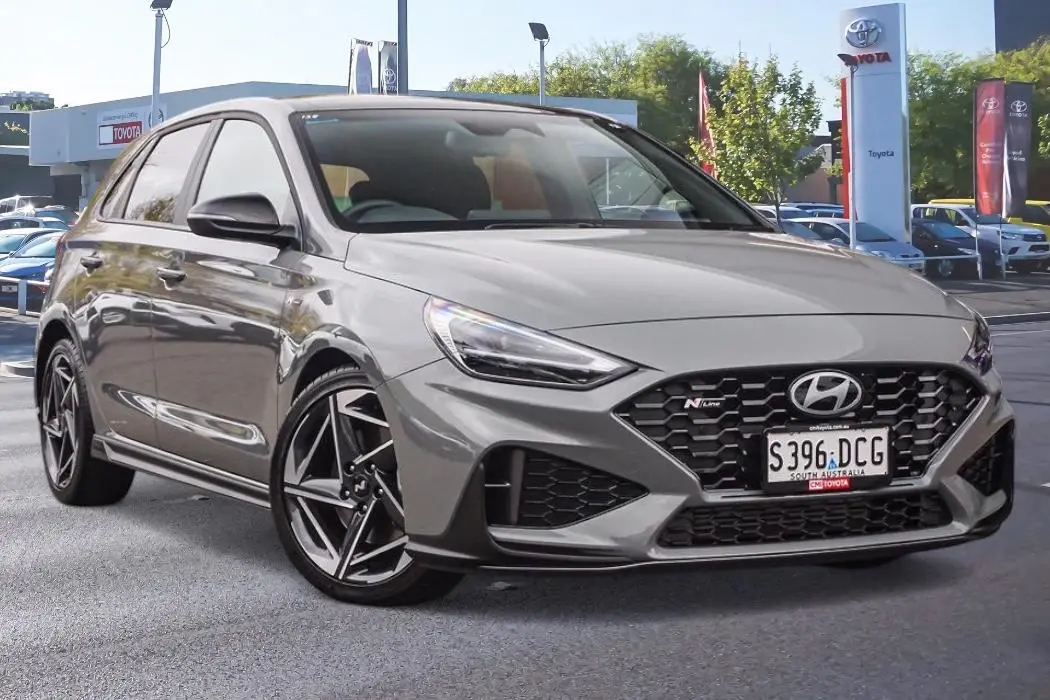 2024 Hyundai i30 Gallery Image 1