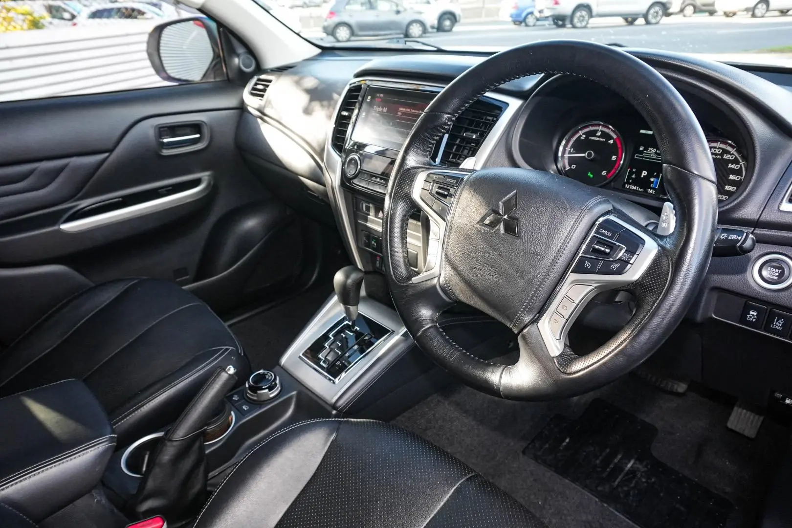 2019 Mitsubishi Triton Gallery Image 7