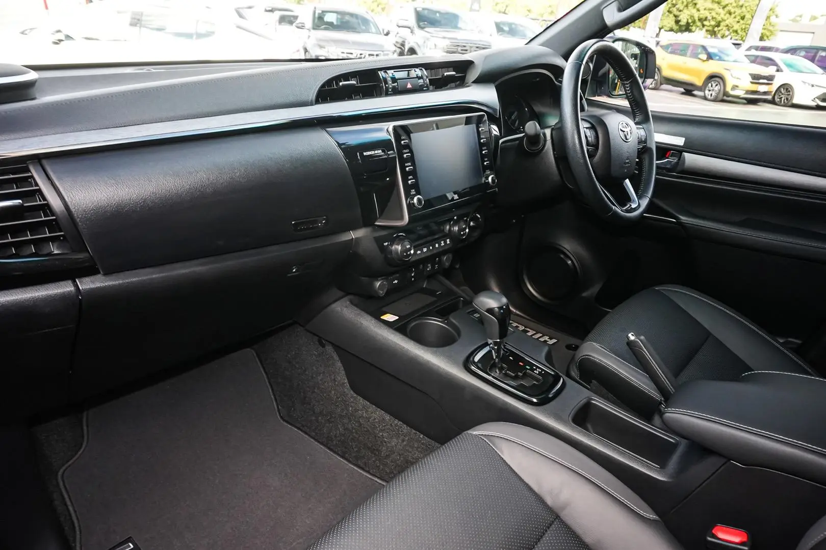 2024 Toyota Hilux Gallery Image 12