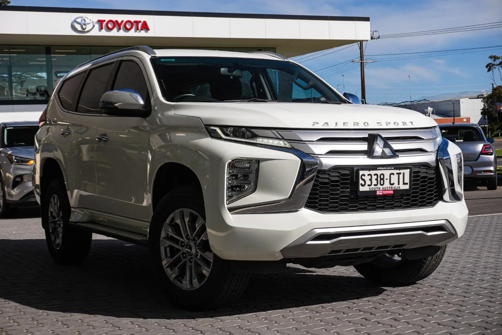 2022 Mitsubishi Pajero Sport Gallery Image 2