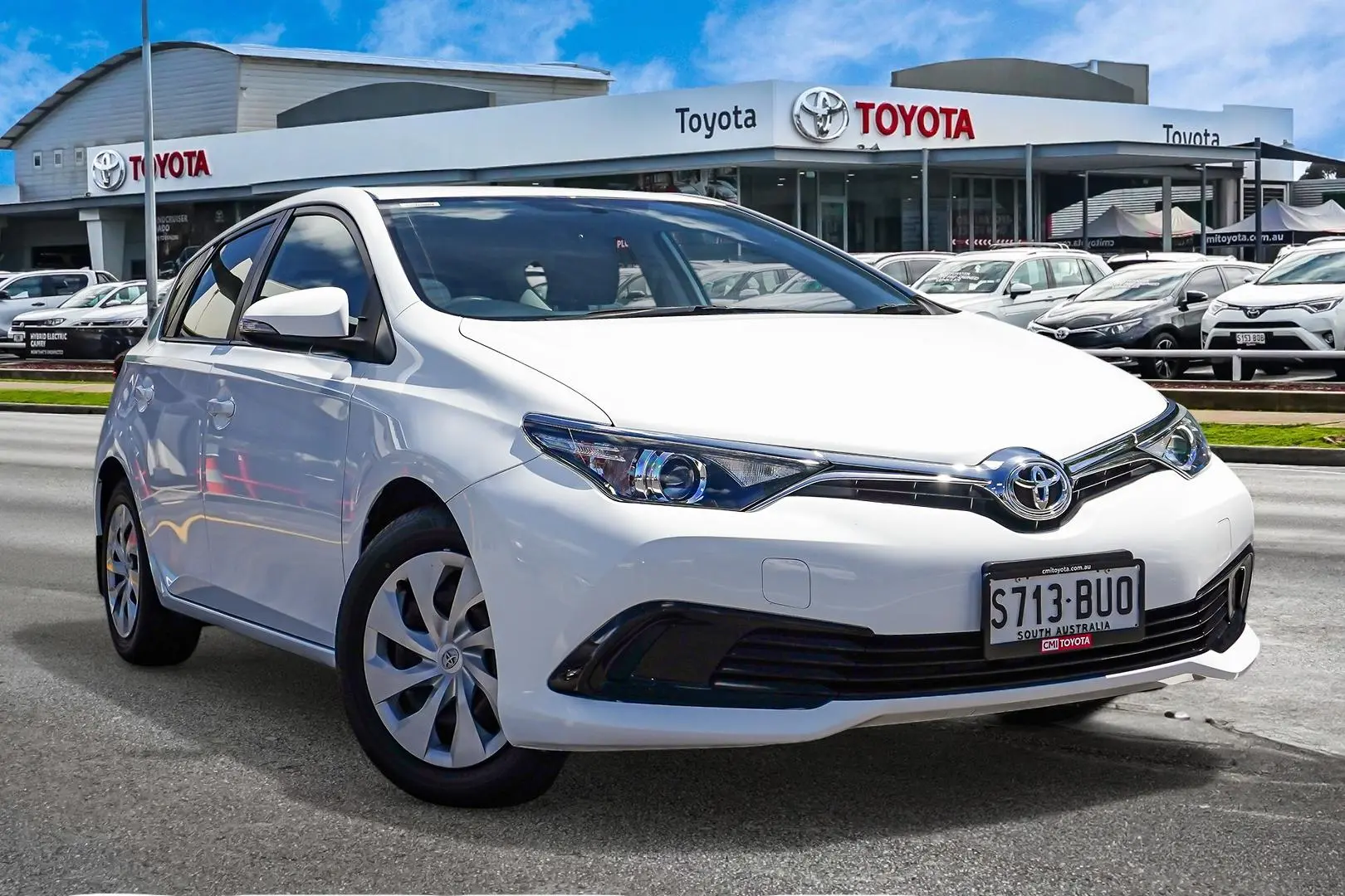 2018 Toyota Corolla Gallery Image 1