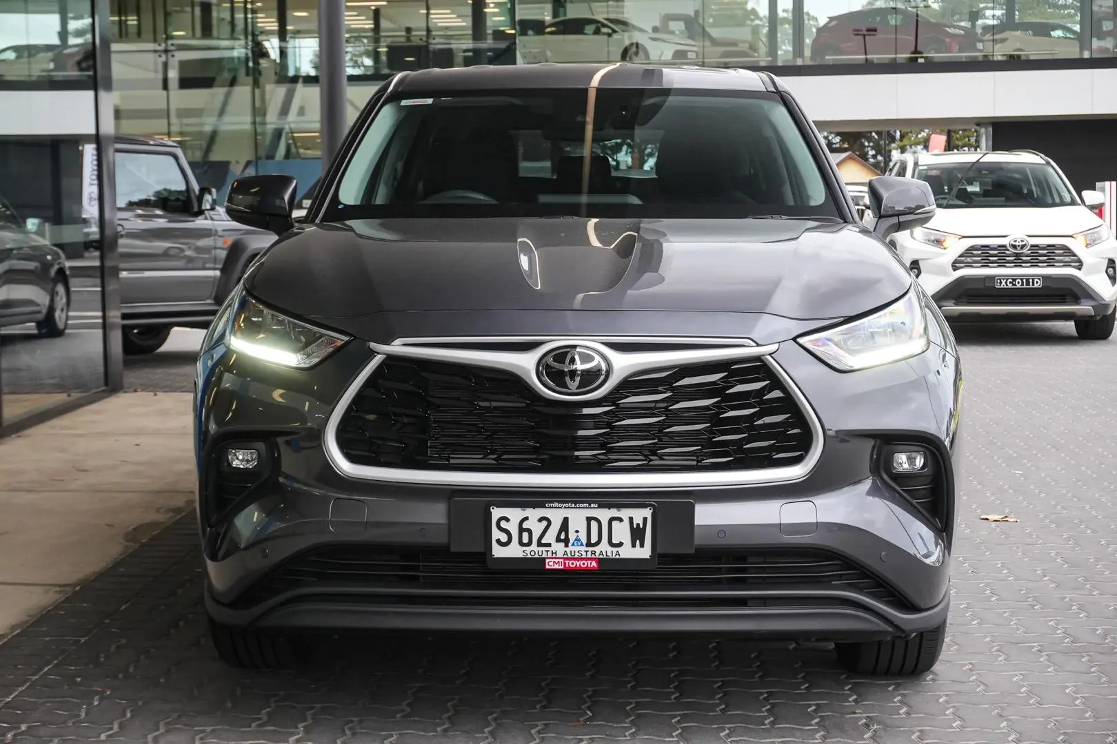 2024 Toyota Kluger Gallery Image 5