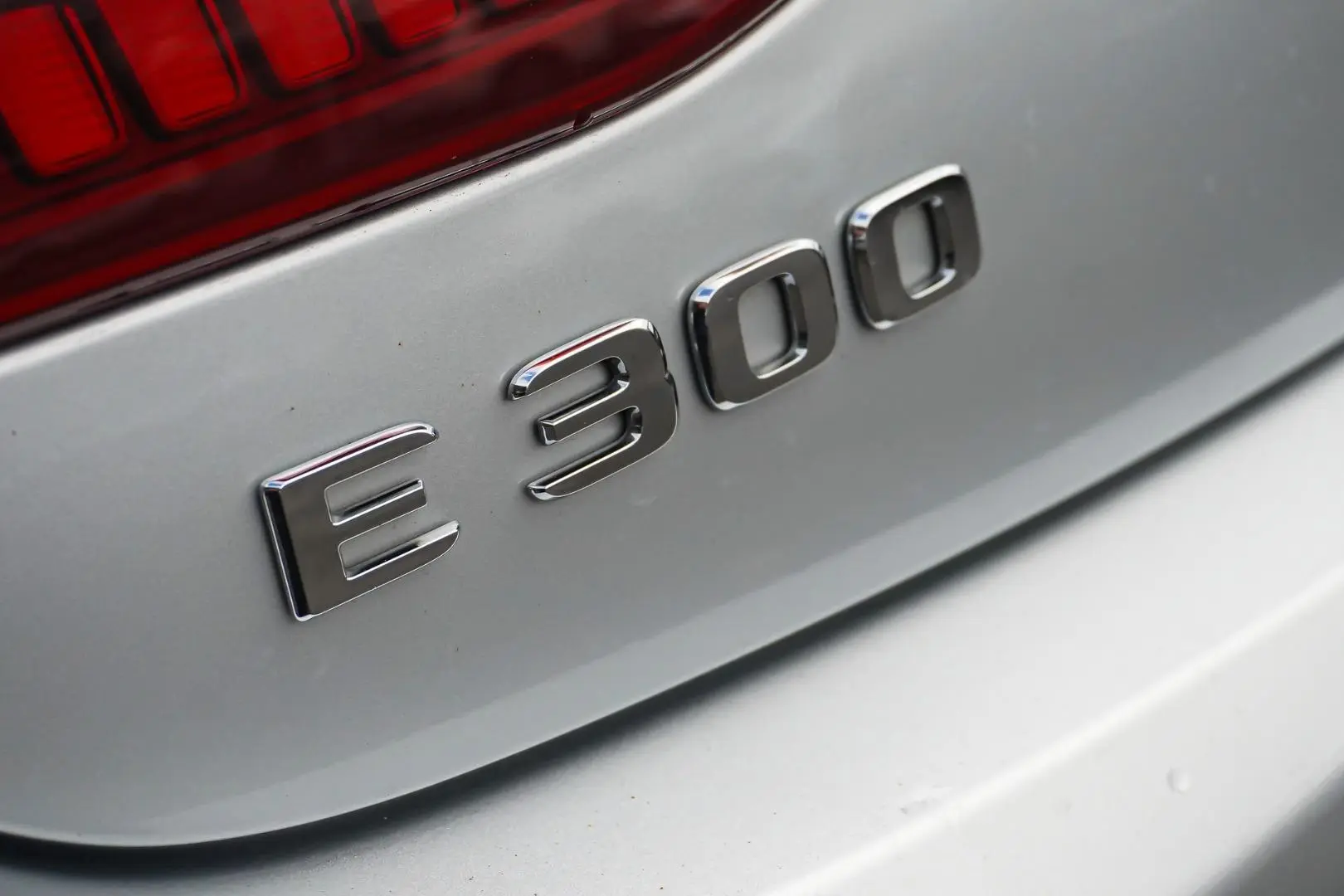 2019 Mercedes-Benz E-Class Gallery Image 15