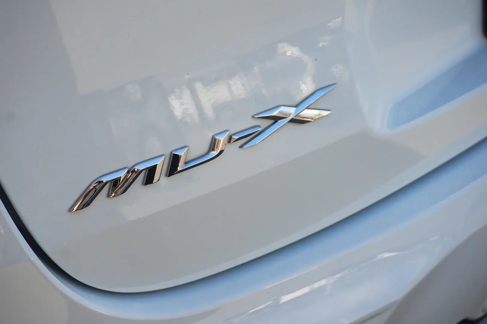 2021 Isuzu MU-X Gallery Image 16