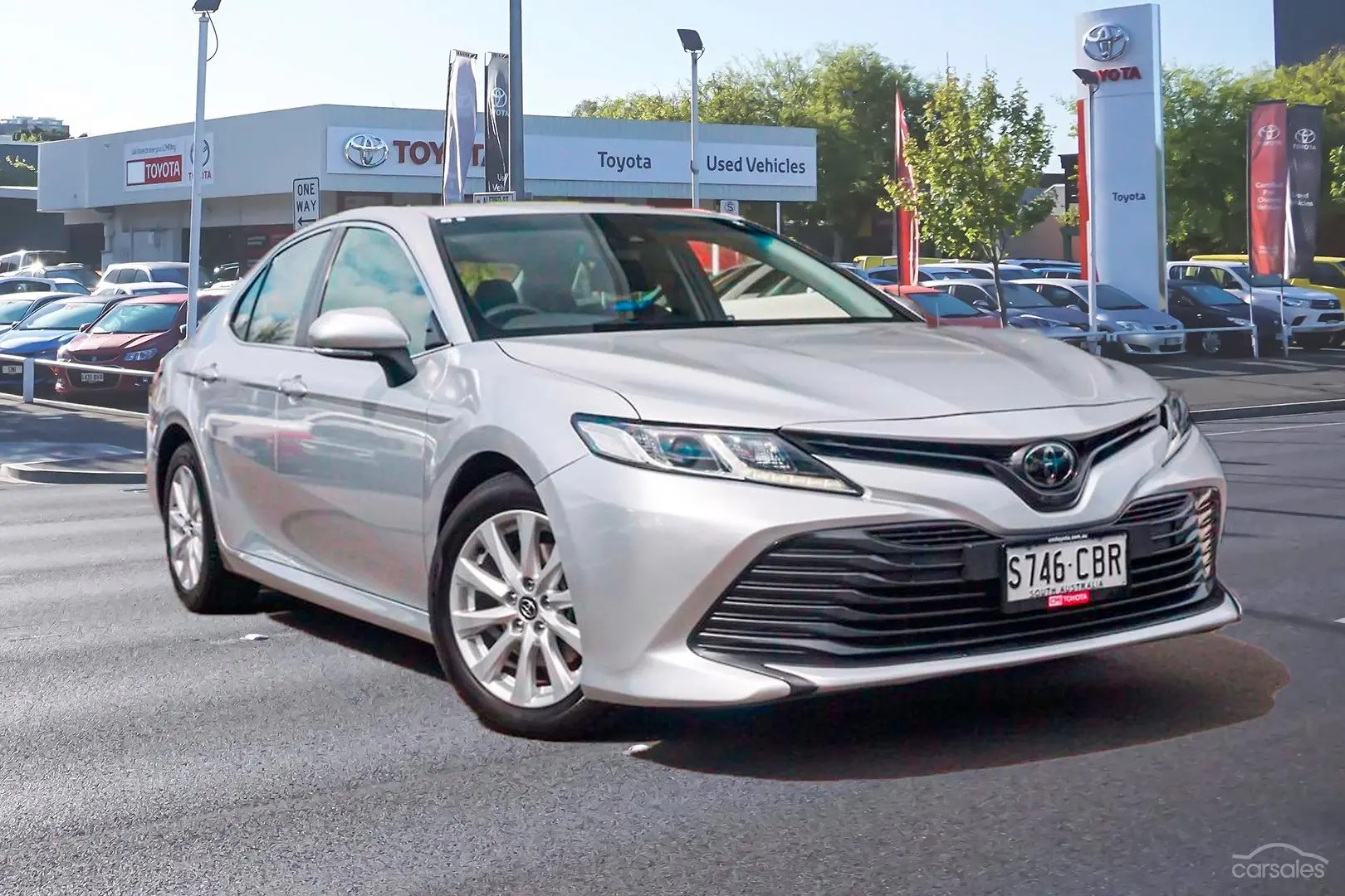 2019 Toyota Camry Image 1