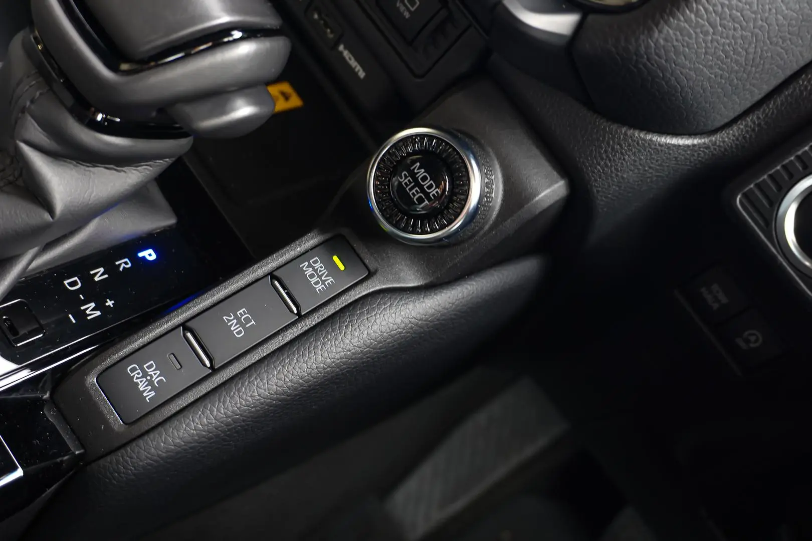 2025 Toyota Landcruiser Prado Gallery Image 19