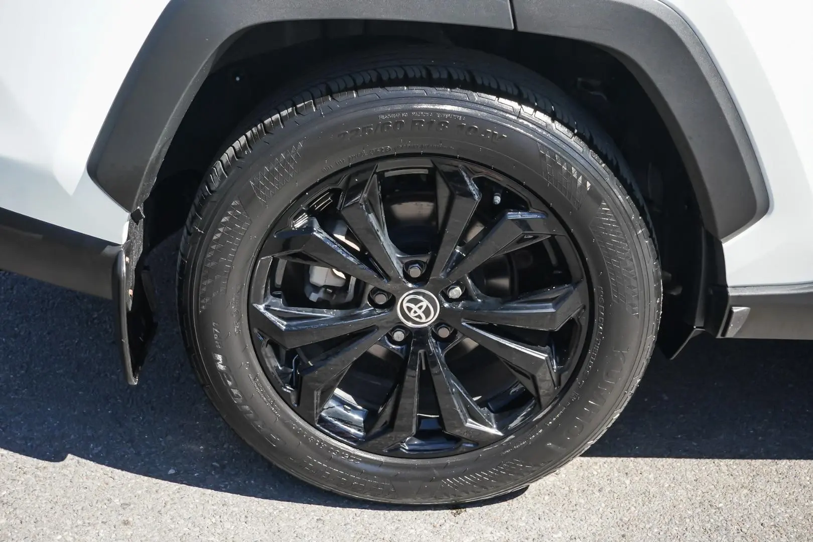 2022 Toyota RAV4 Gallery Image 15