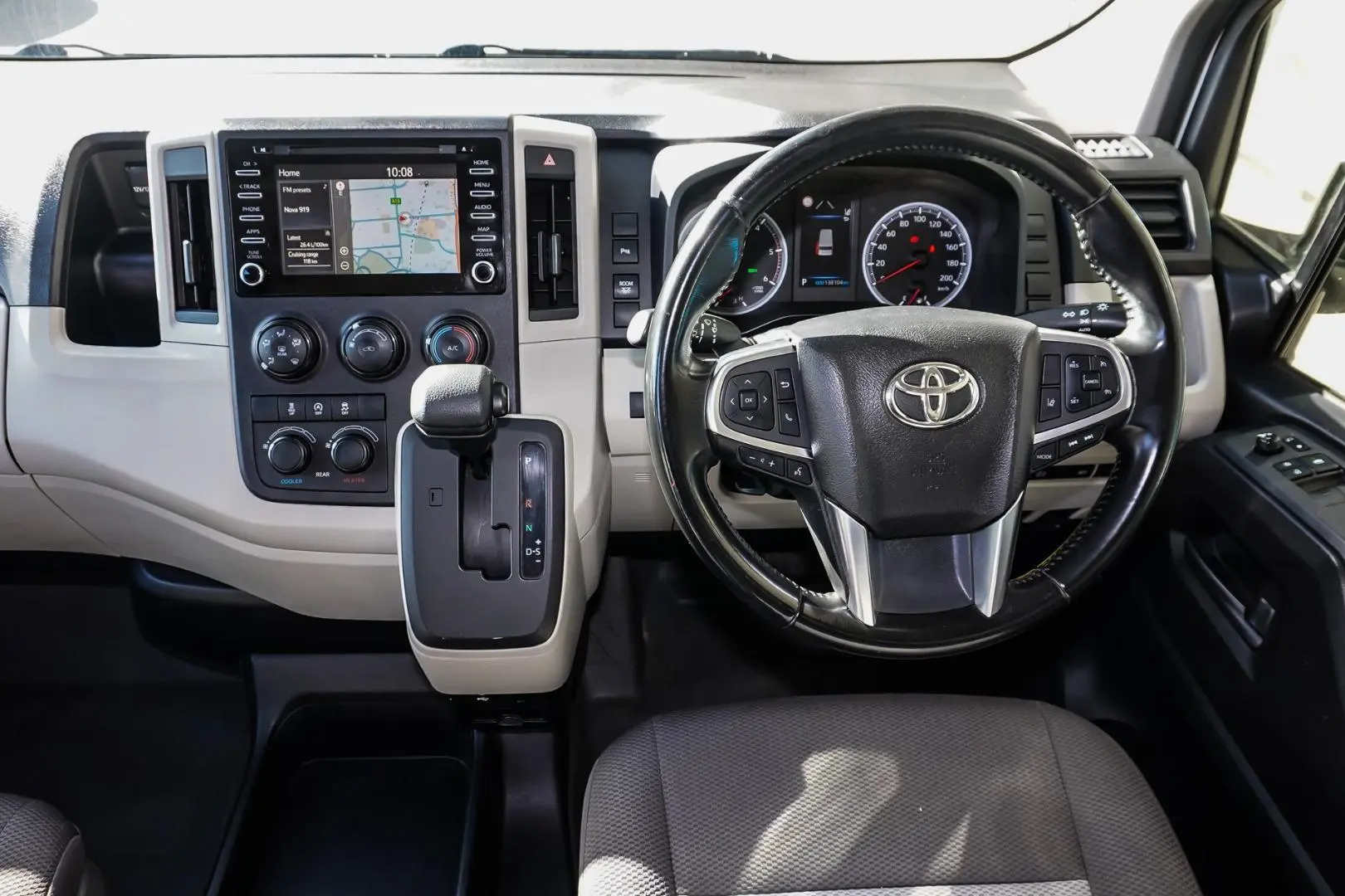 2019 Toyota Hiace Gallery Image 10