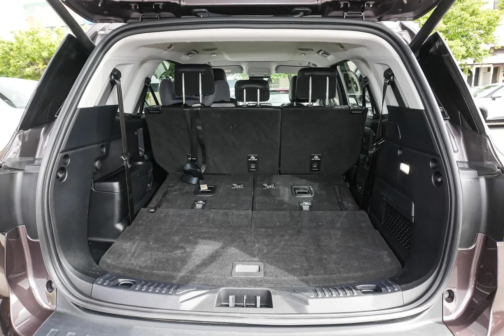 2024 Ford Everest Gallery Image 10