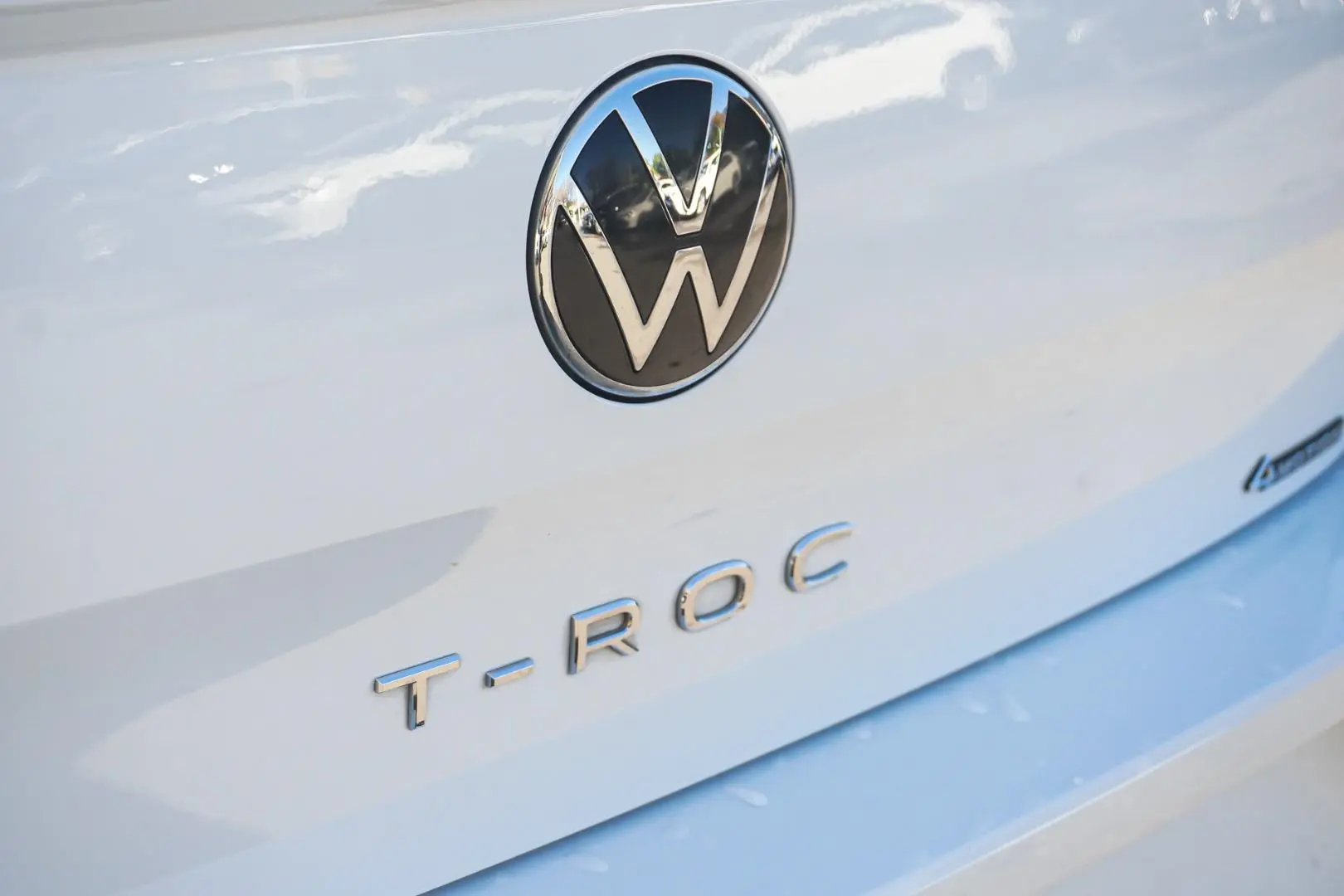 2023 Volkswagen T-Roc Gallery Image 16