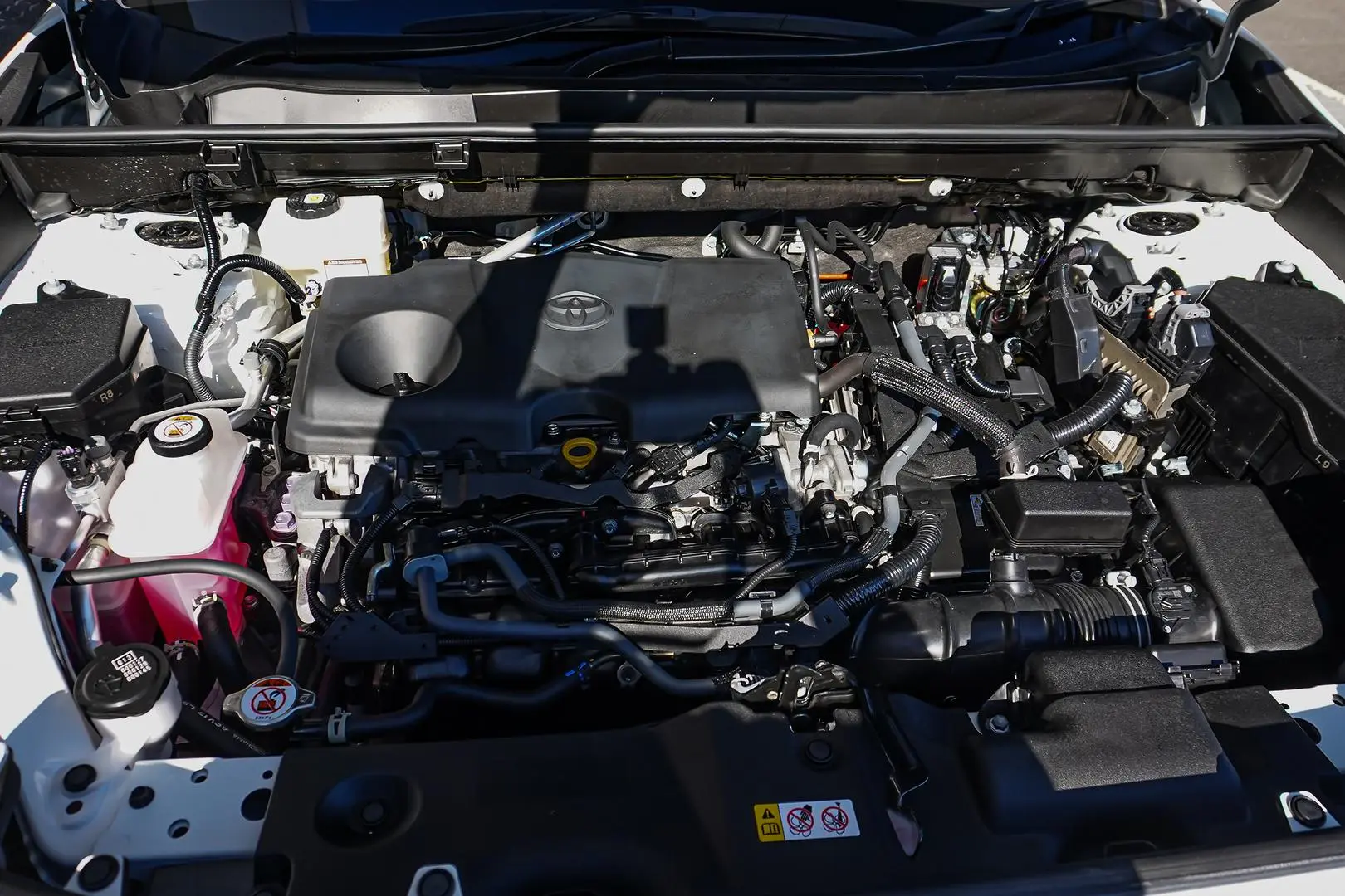 2024 Toyota RAV4 Gallery Image 24