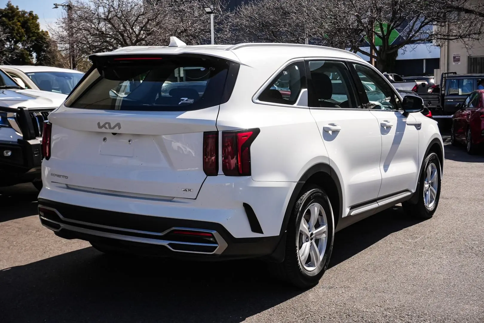 2023 Kia Sorento Gallery Image 3