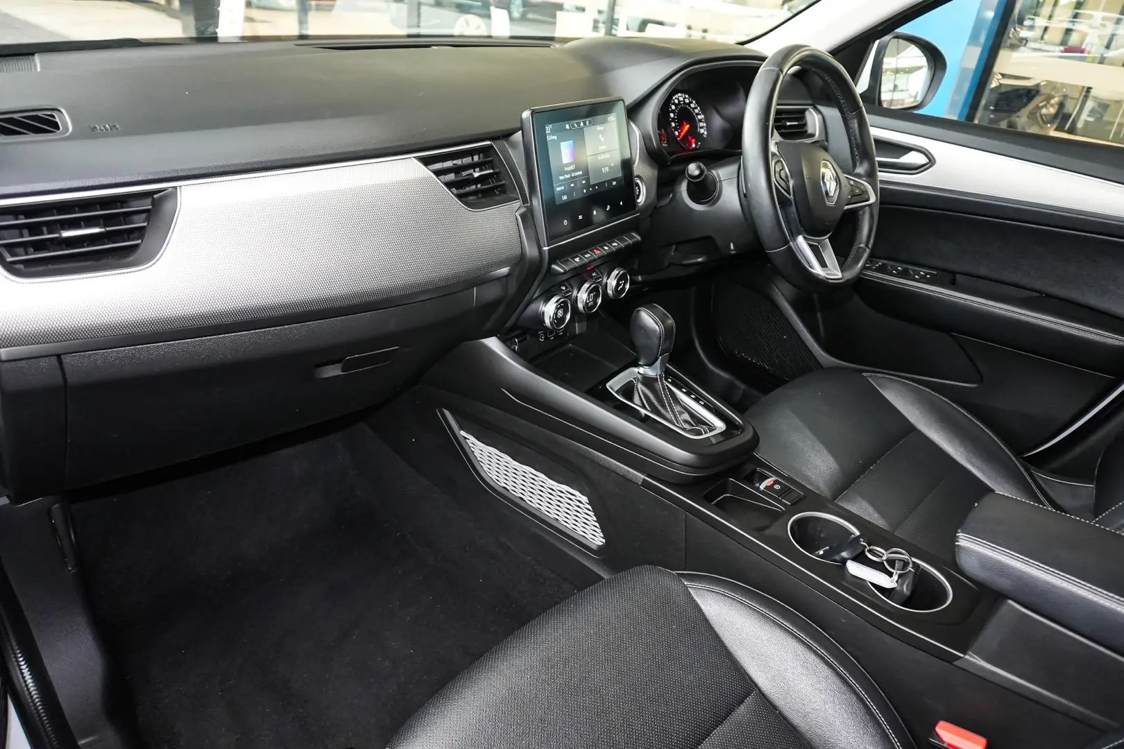 2023 Renault Arkana Gallery Image 10